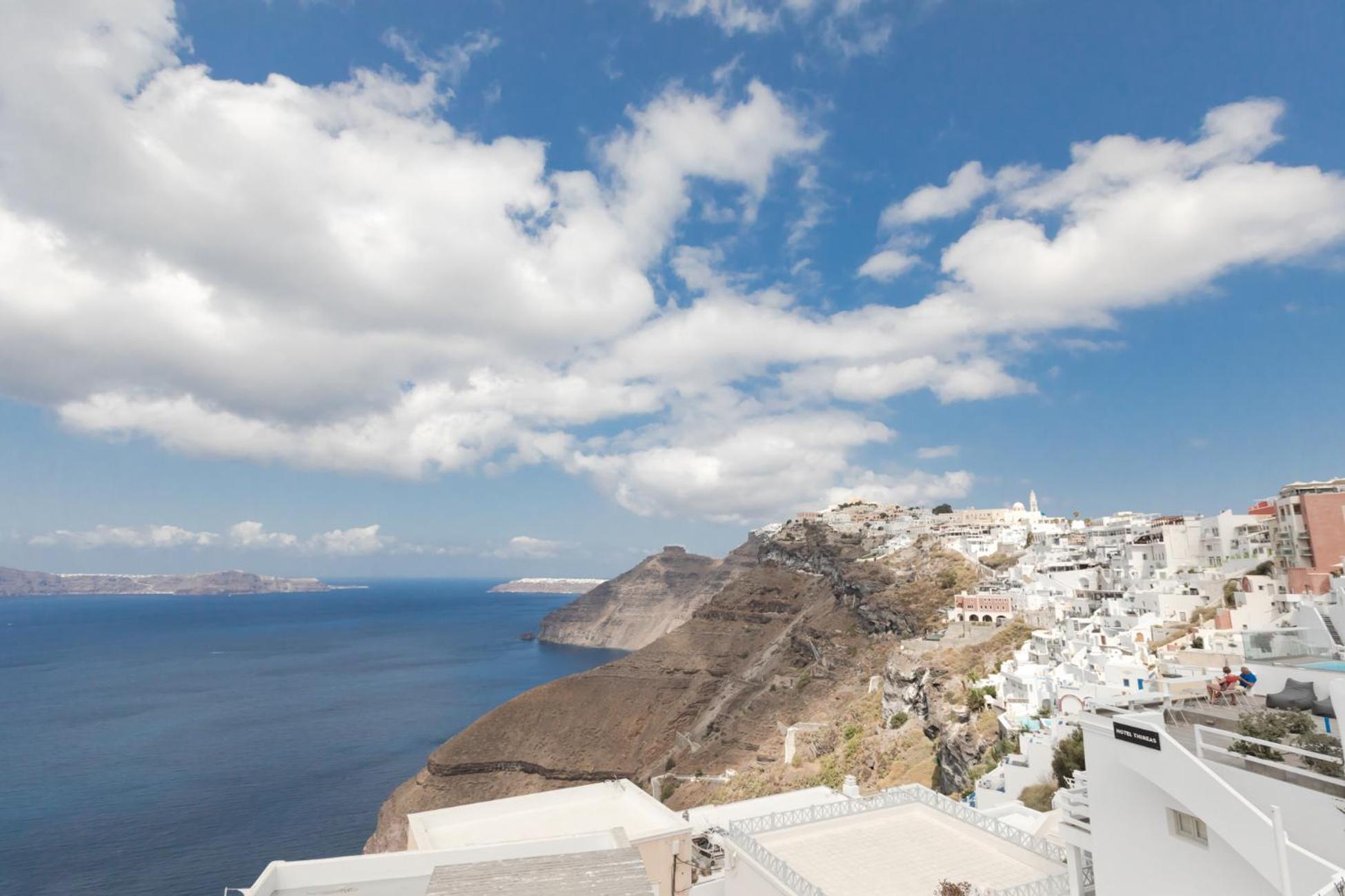 Doukas Caldera Suites photo 5