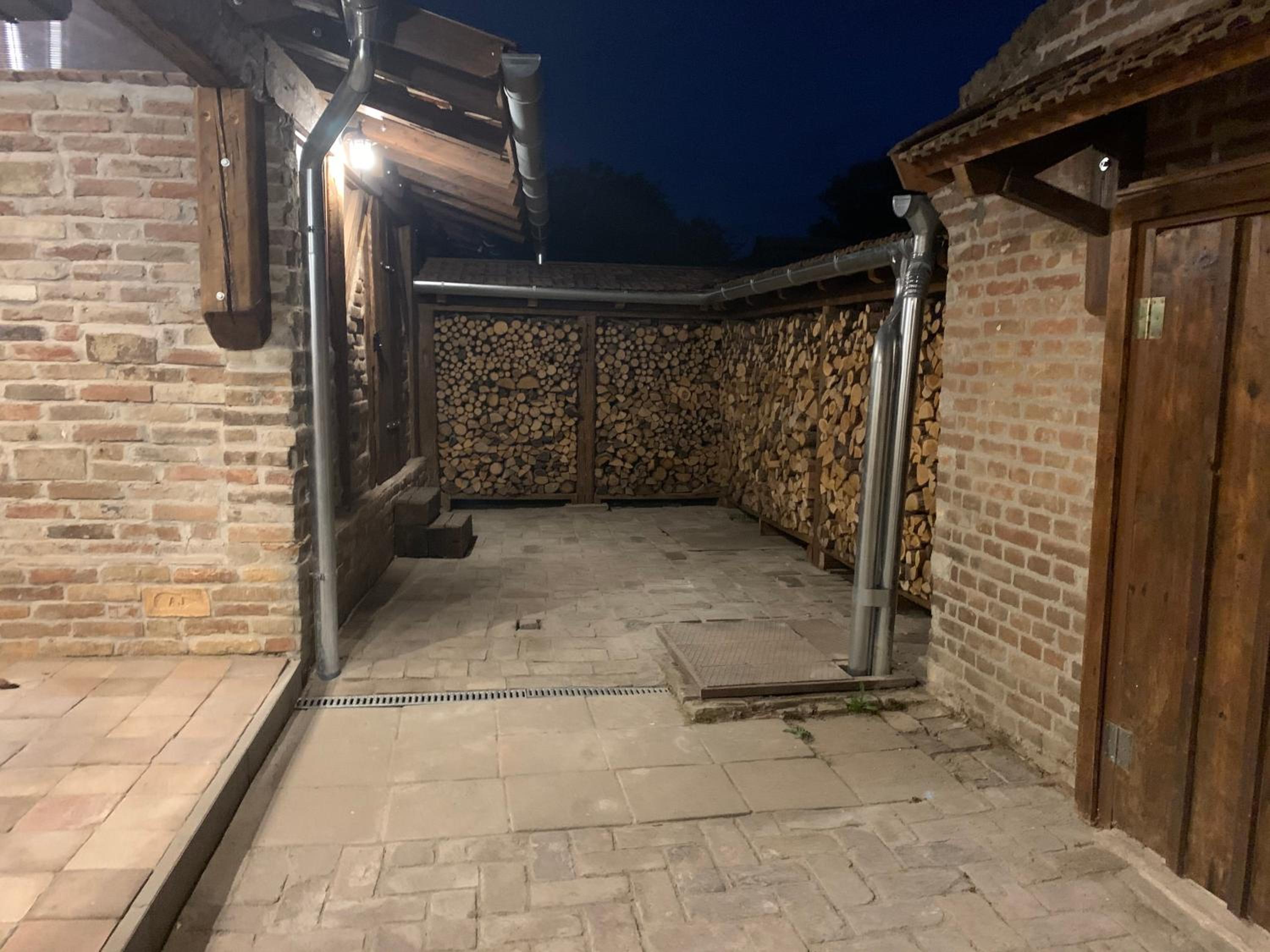 Photo 18