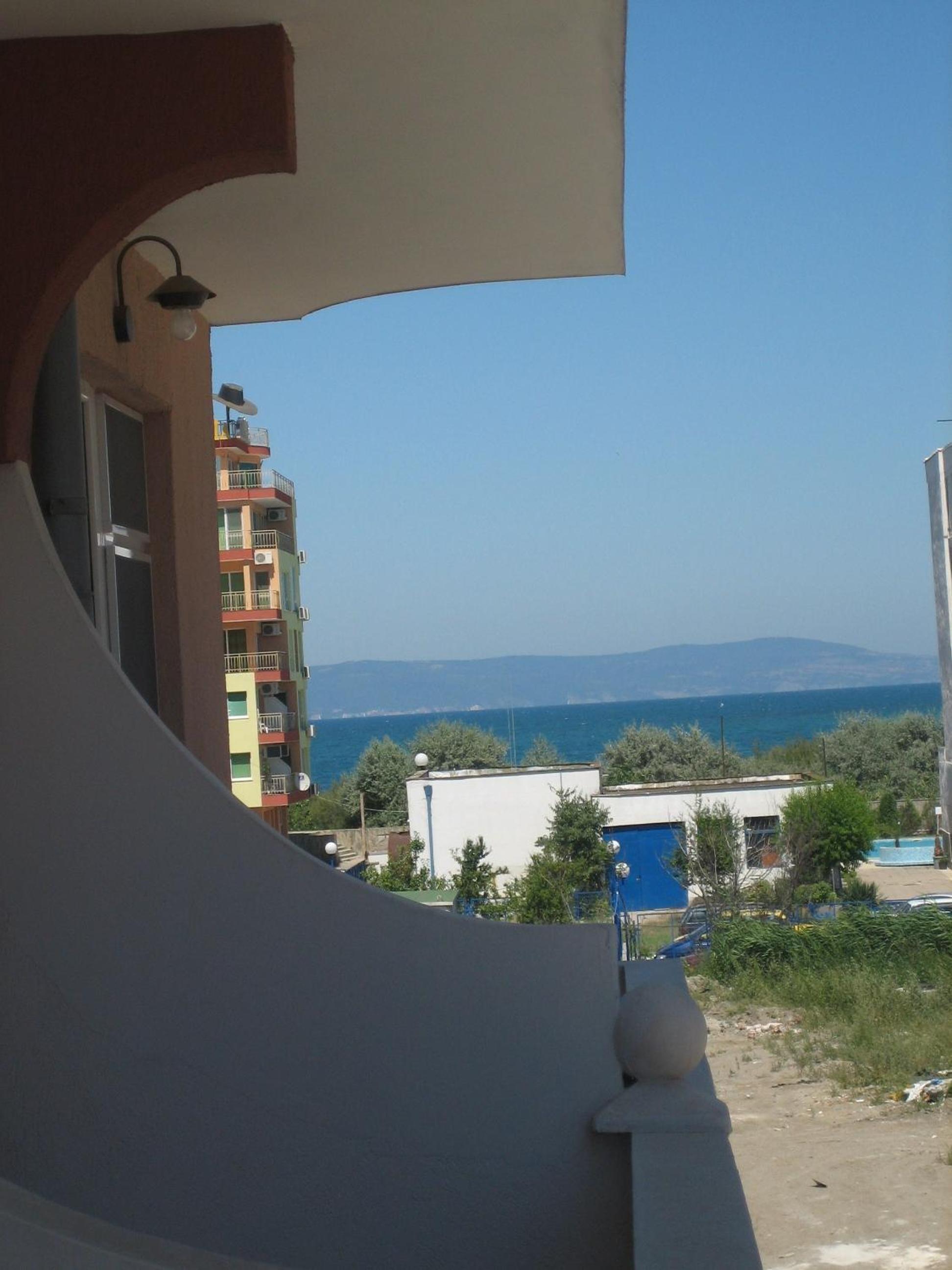 Photo 30