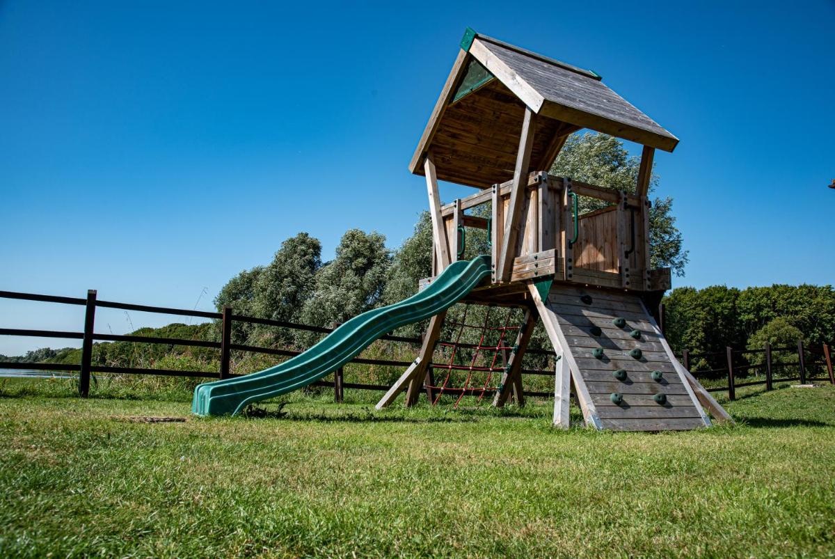 children's play area