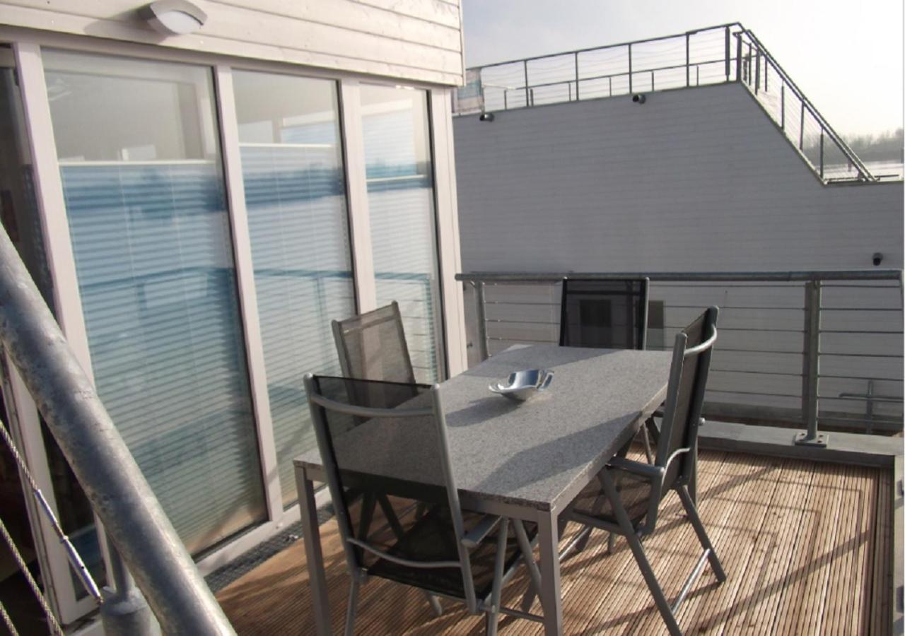 Schwimmendes Ferienhaus Swimming Lounge