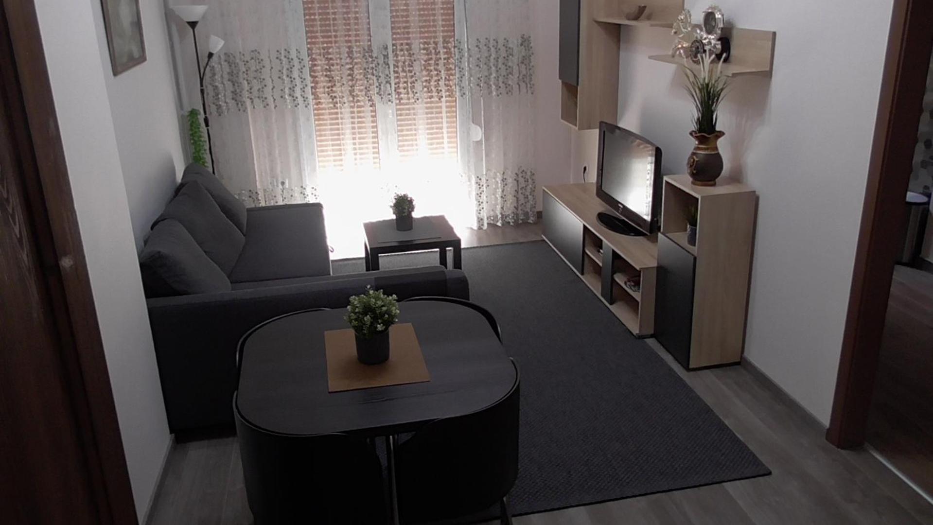 Ellada Apartment