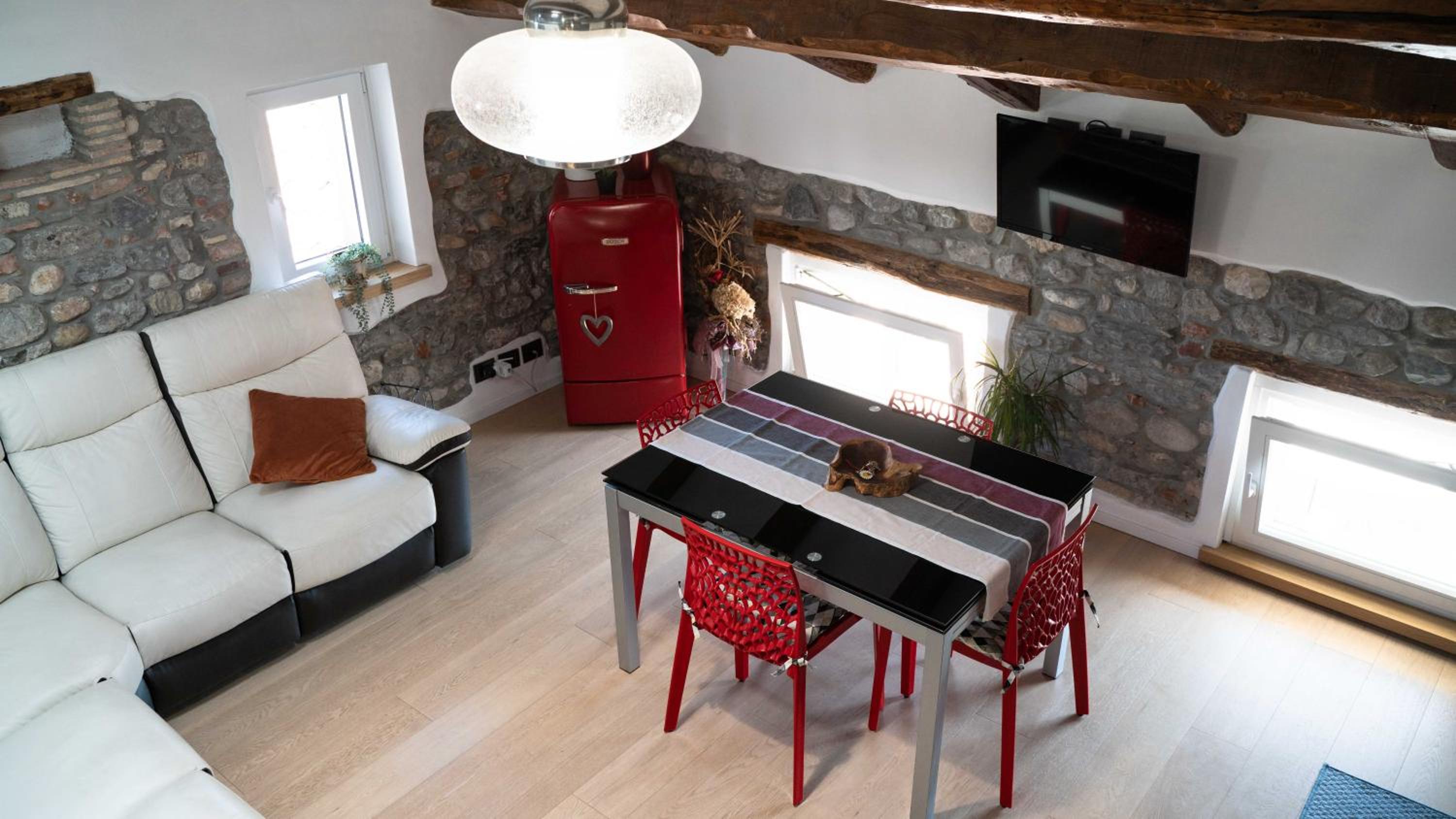 LOFT in PIAZZA con soppalco view 4