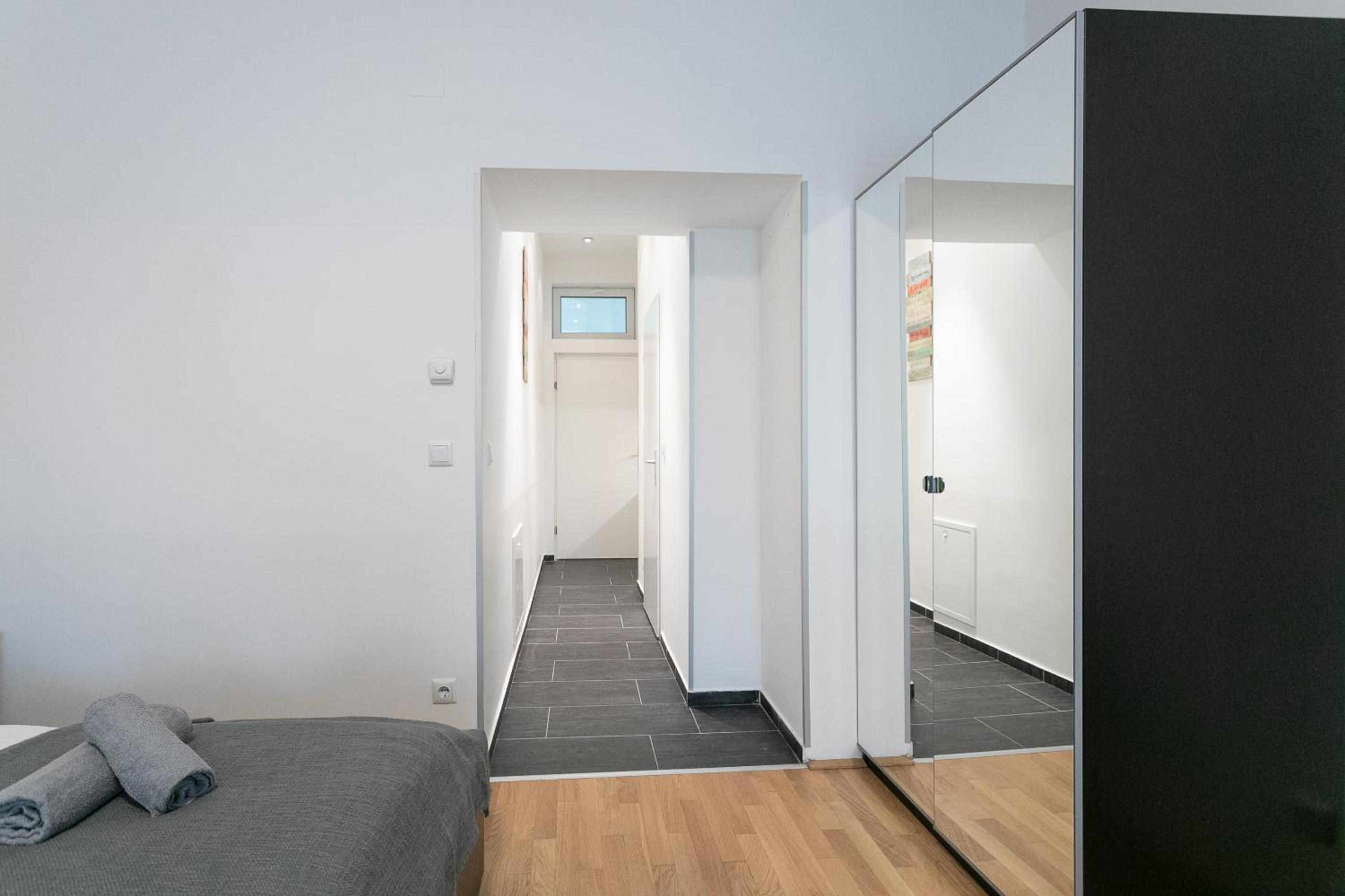 Apartment, modern und neu renoviert