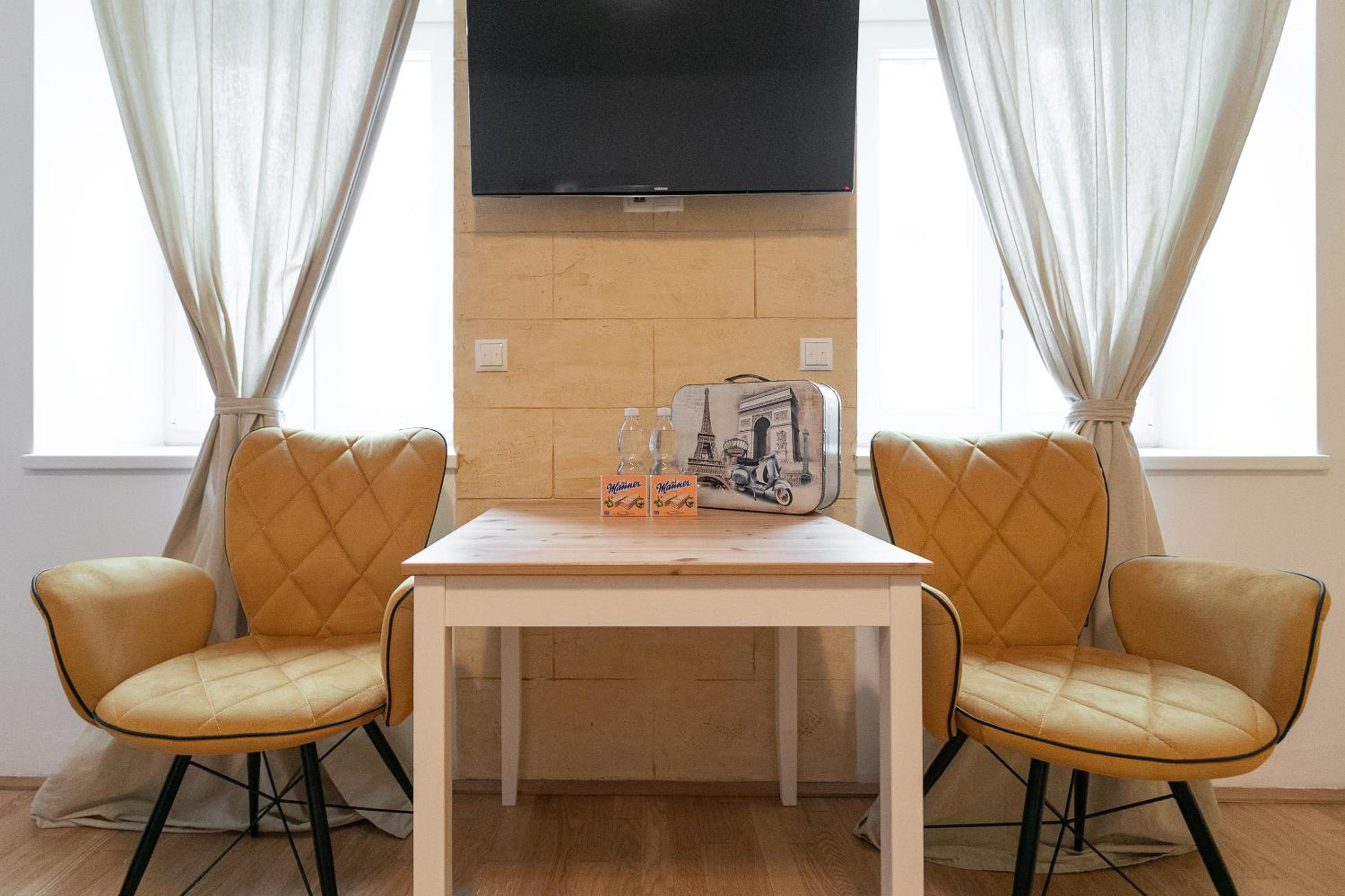 Apartment, modern und neu renoviert