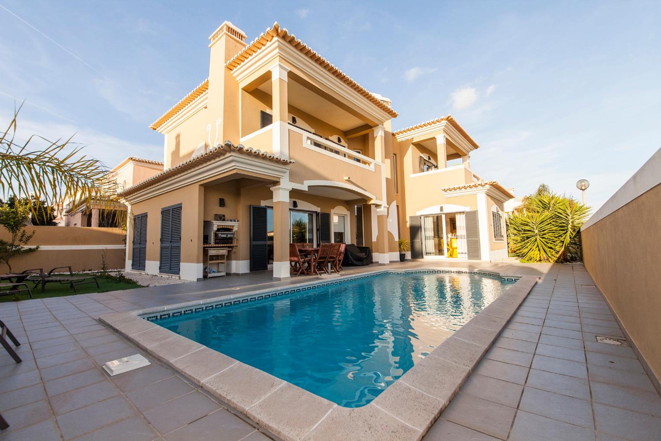 Hotel Porto Mos Villa