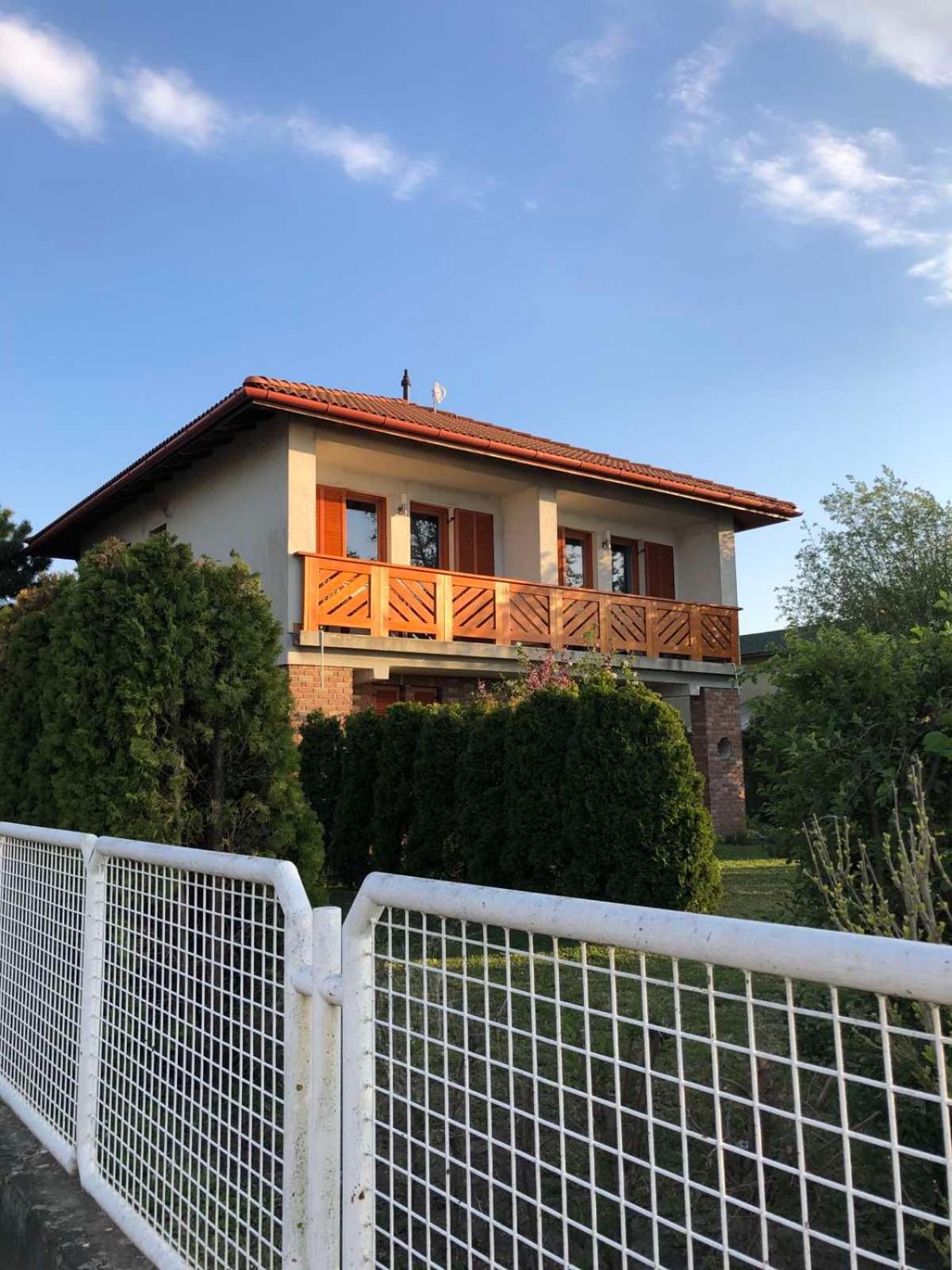 Lilla Villa view 2