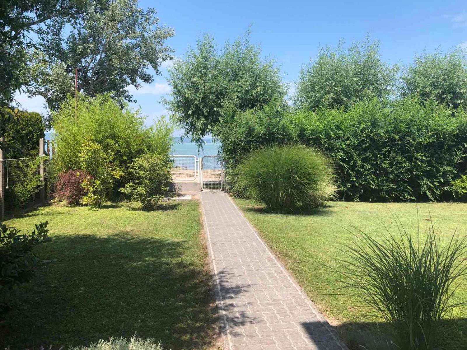 Lilla Villa view 4
