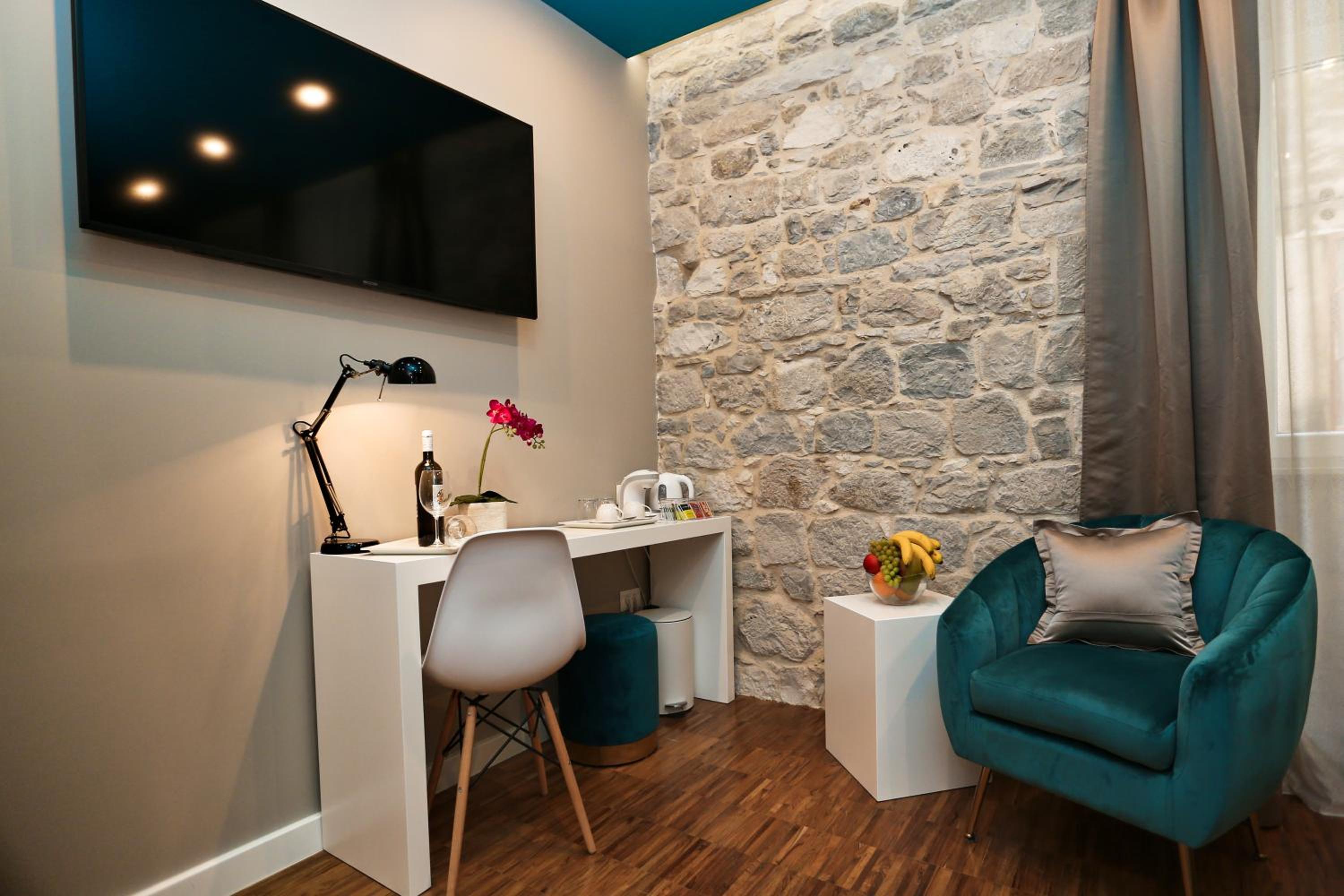 Riva Luxury Rooms photo 59 of 87