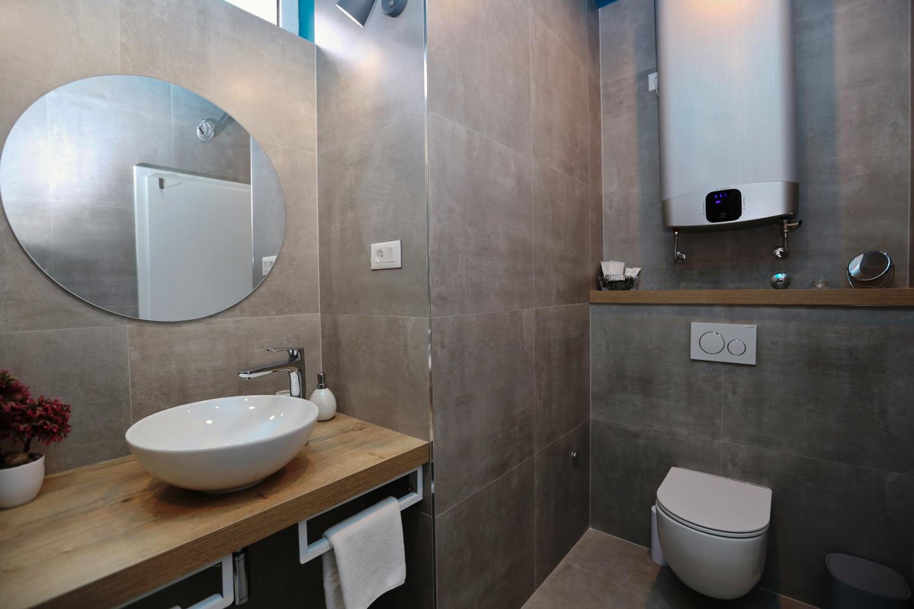 Riva Luxury Rooms photo 57 of 87
