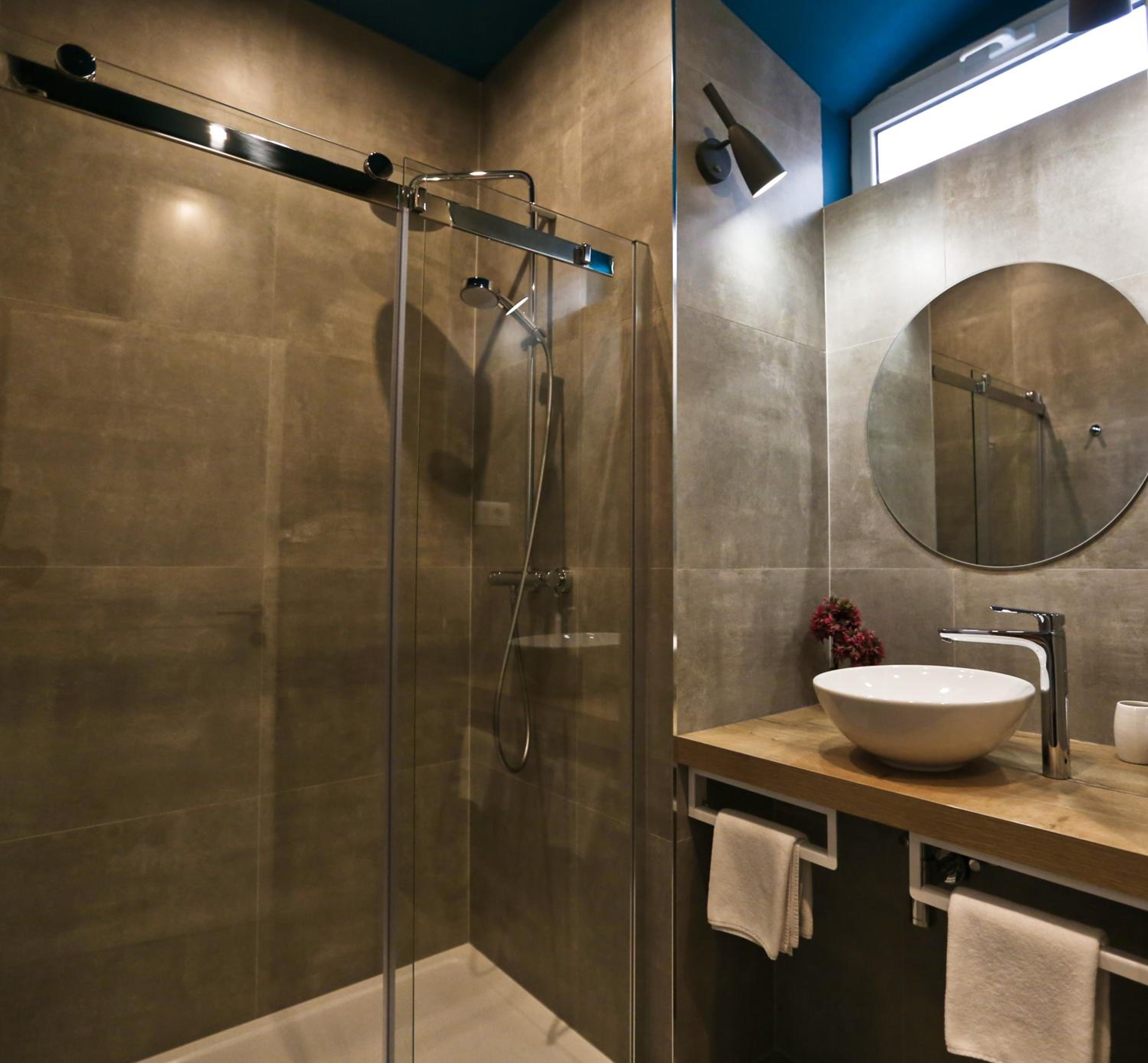 Riva Luxury Rooms photo 14 of 87