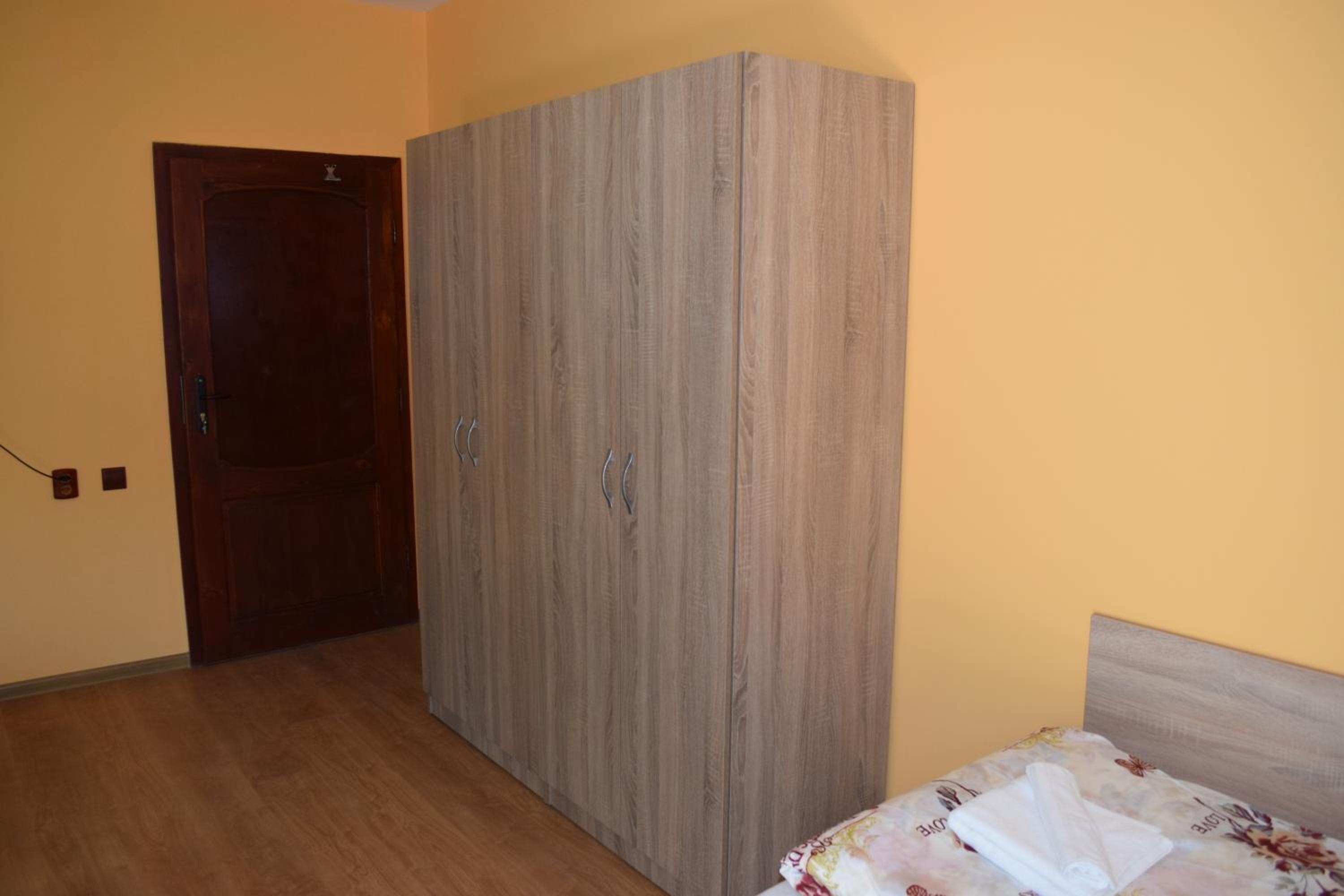 Vesi's Rooms