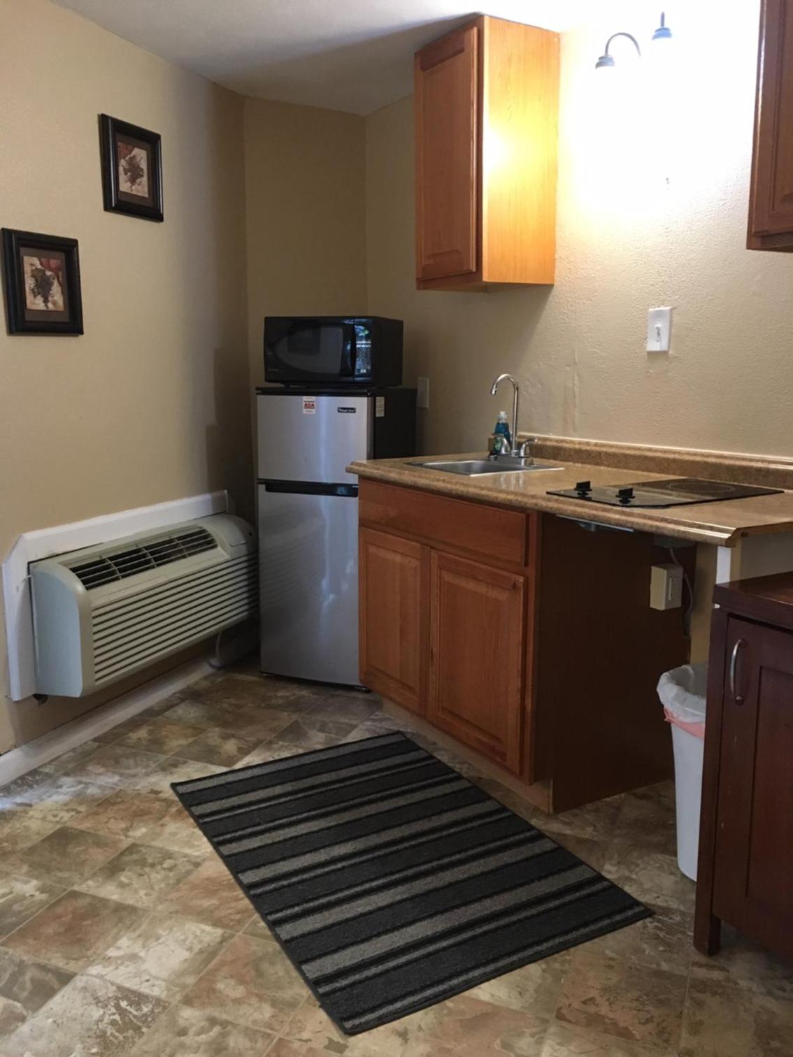 Winchester Vacations - ANS INN SUITES - Property Image 63