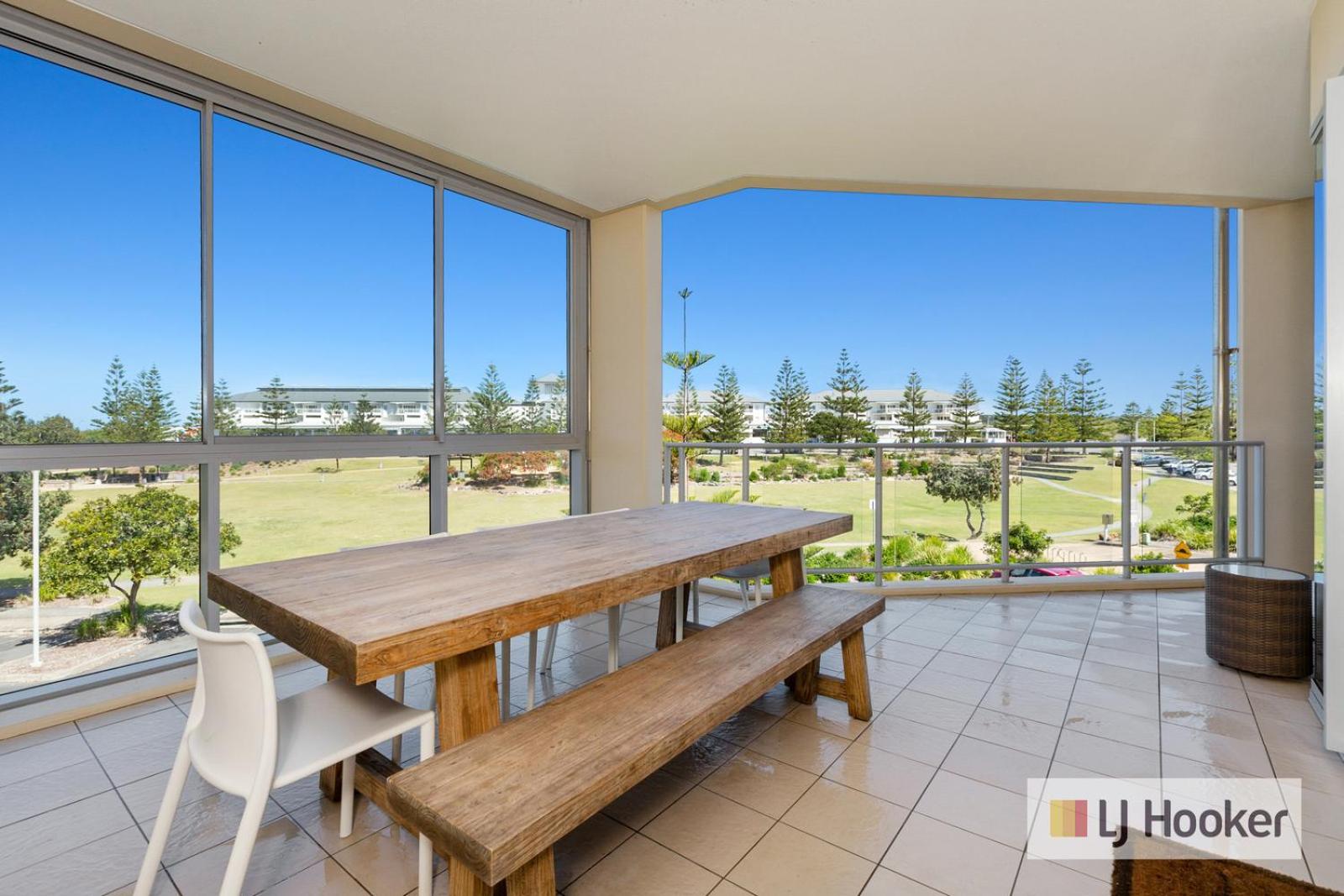 Wave Culture 1204 Beach Bliss - Apartment with complex Pool & Spa