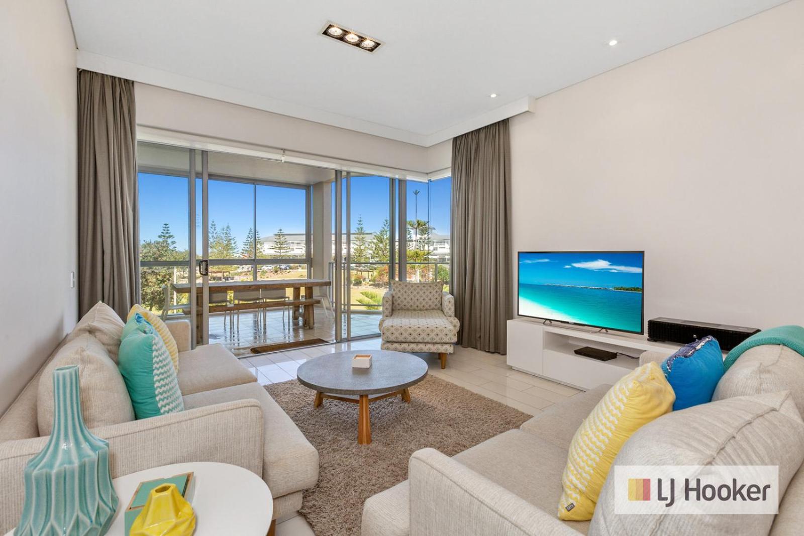 Wave Culture 1204 Beach Bliss - Apartment with complex Pool & Spa