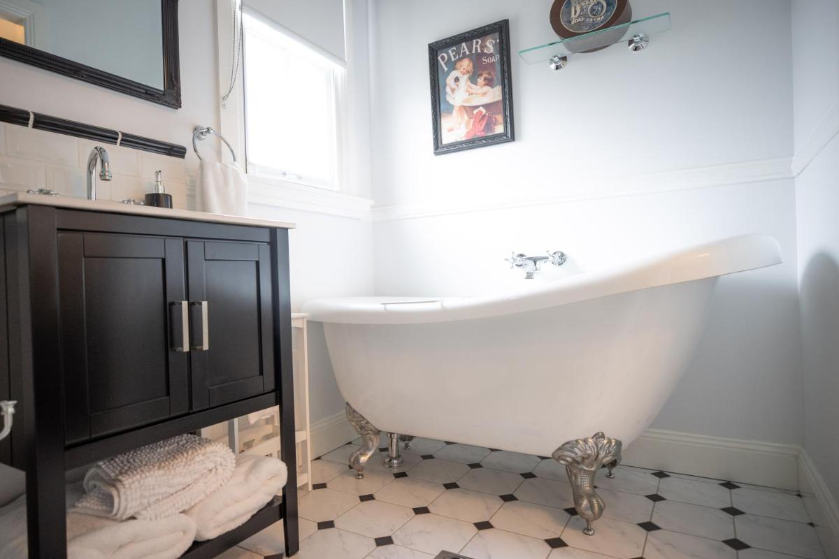 Canungra Cottages - Boutique Bed and Breakfast