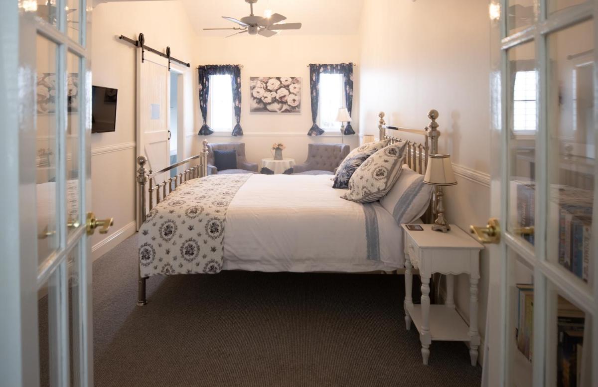 Canungra Cottages - Boutique Bed and Breakfast