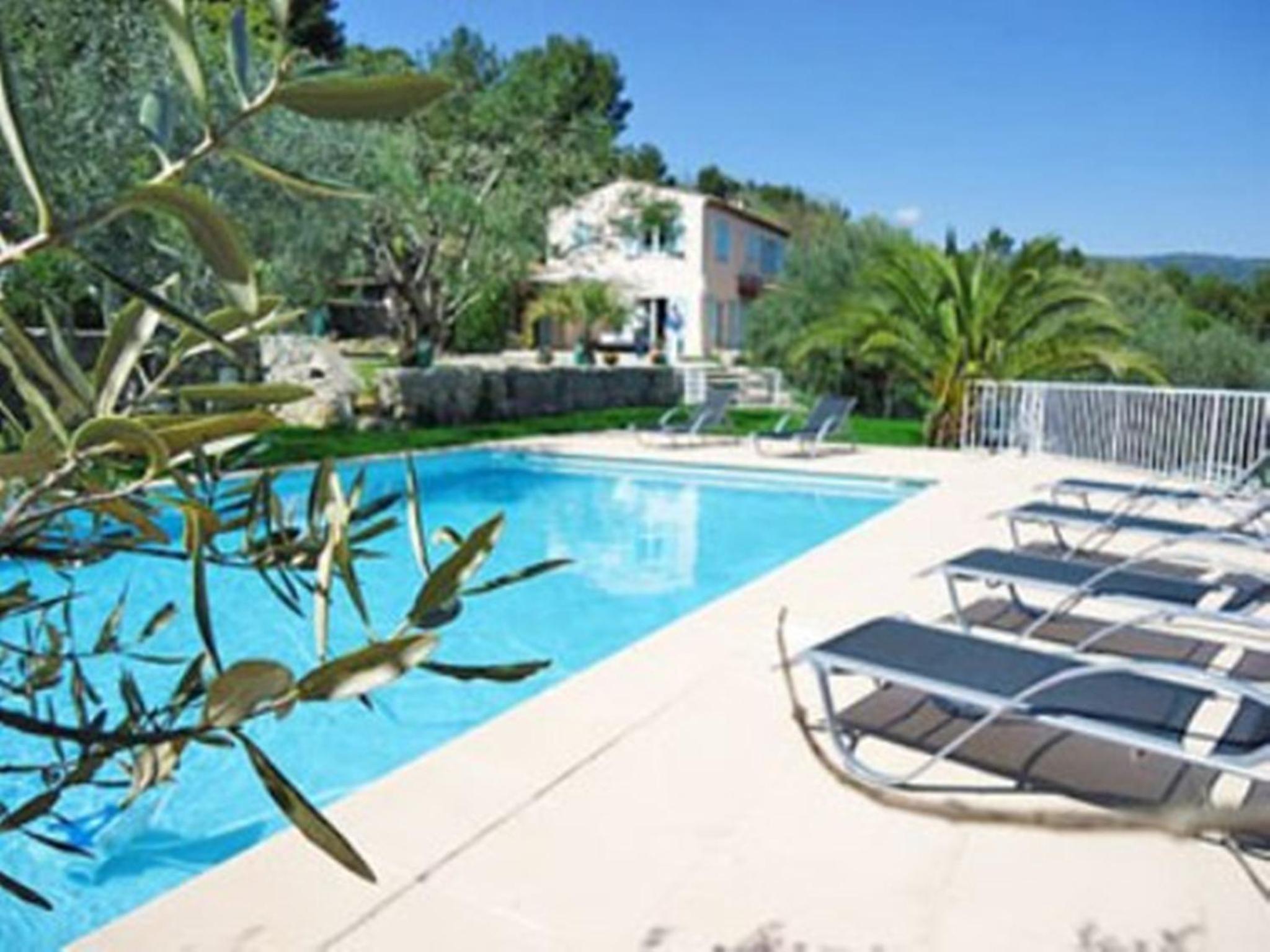 Villa la Grette view 3
