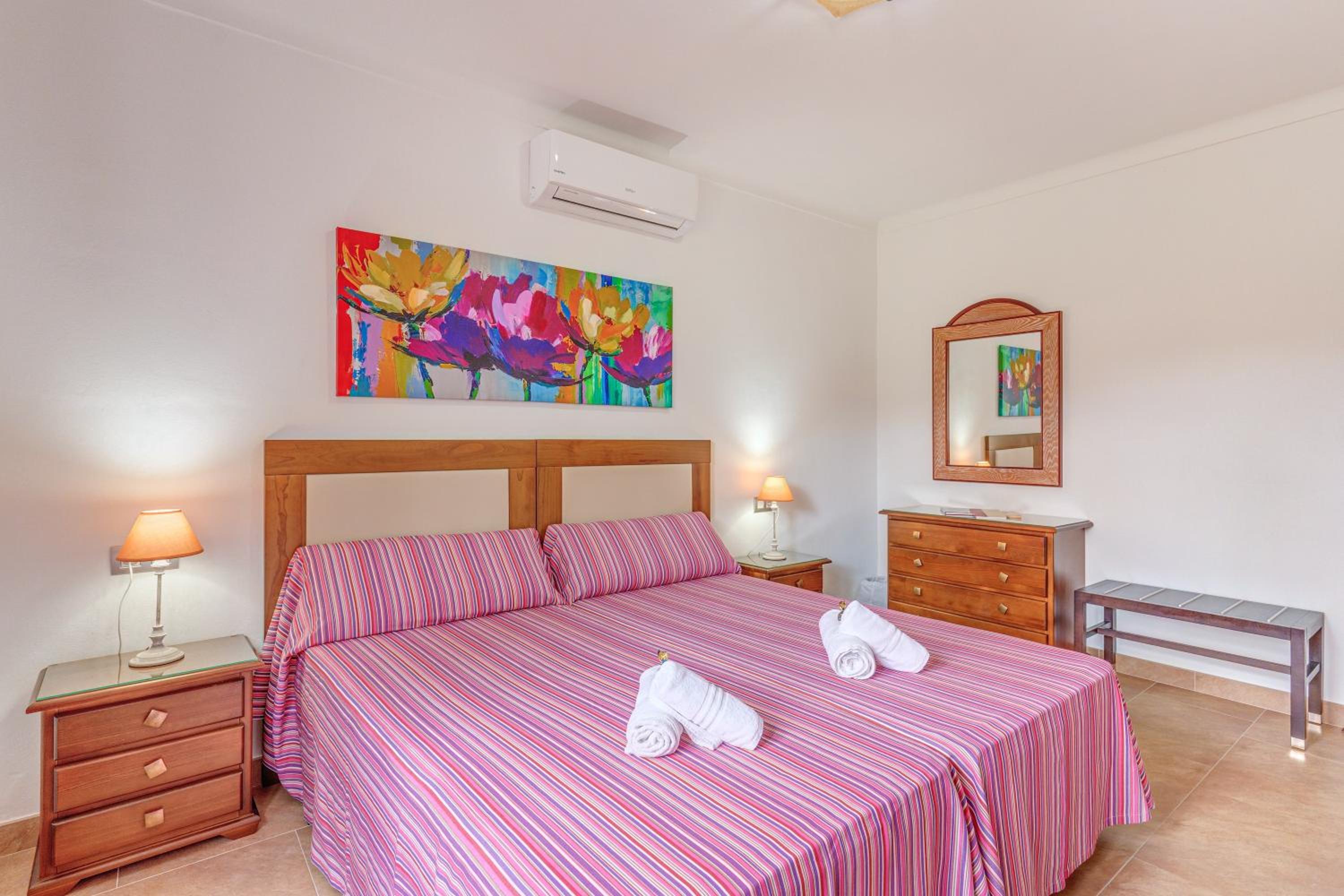 Villa Pintor en Port de Pollensa — hotel room