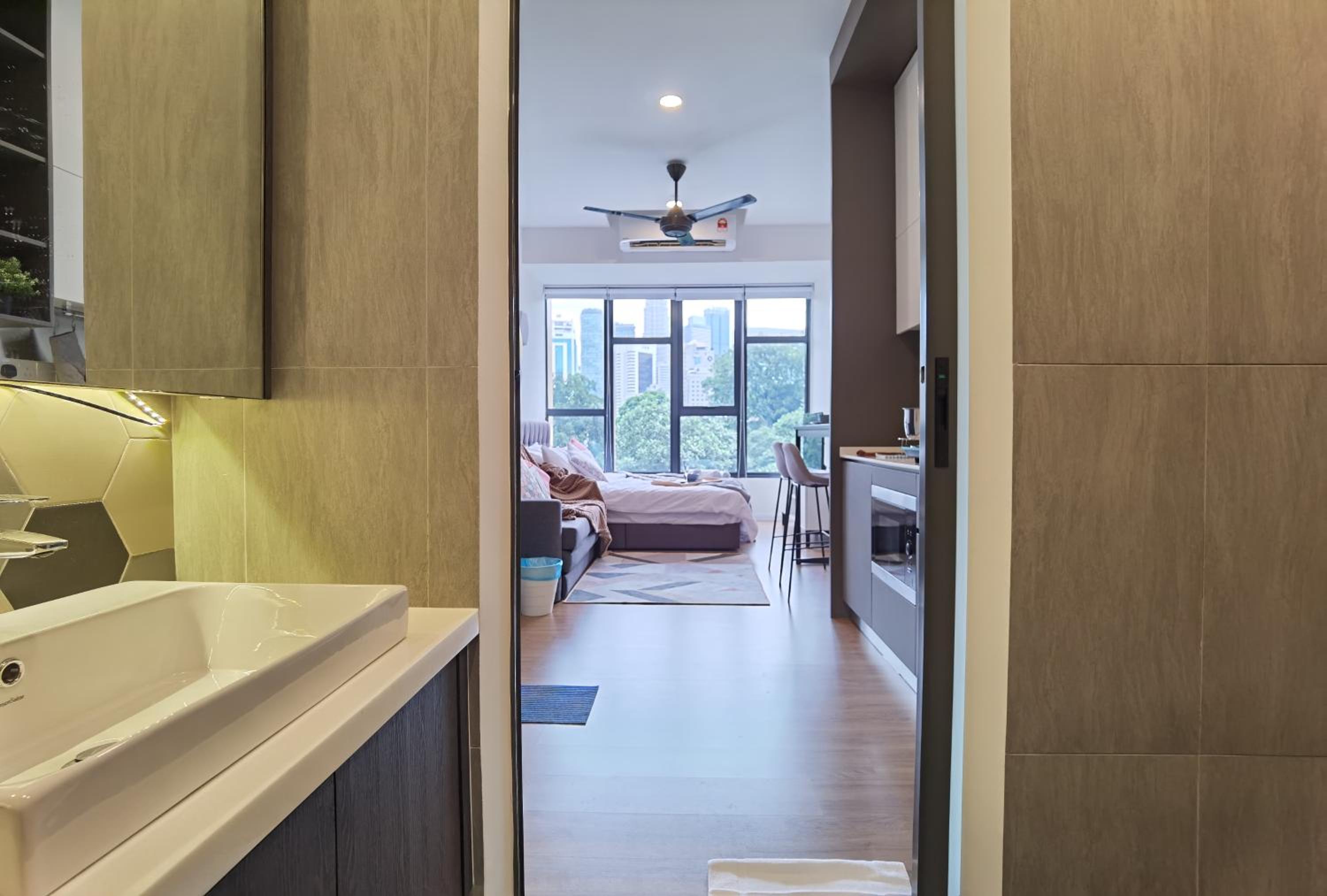 Ceylonz Suites by StayKL Stevvy