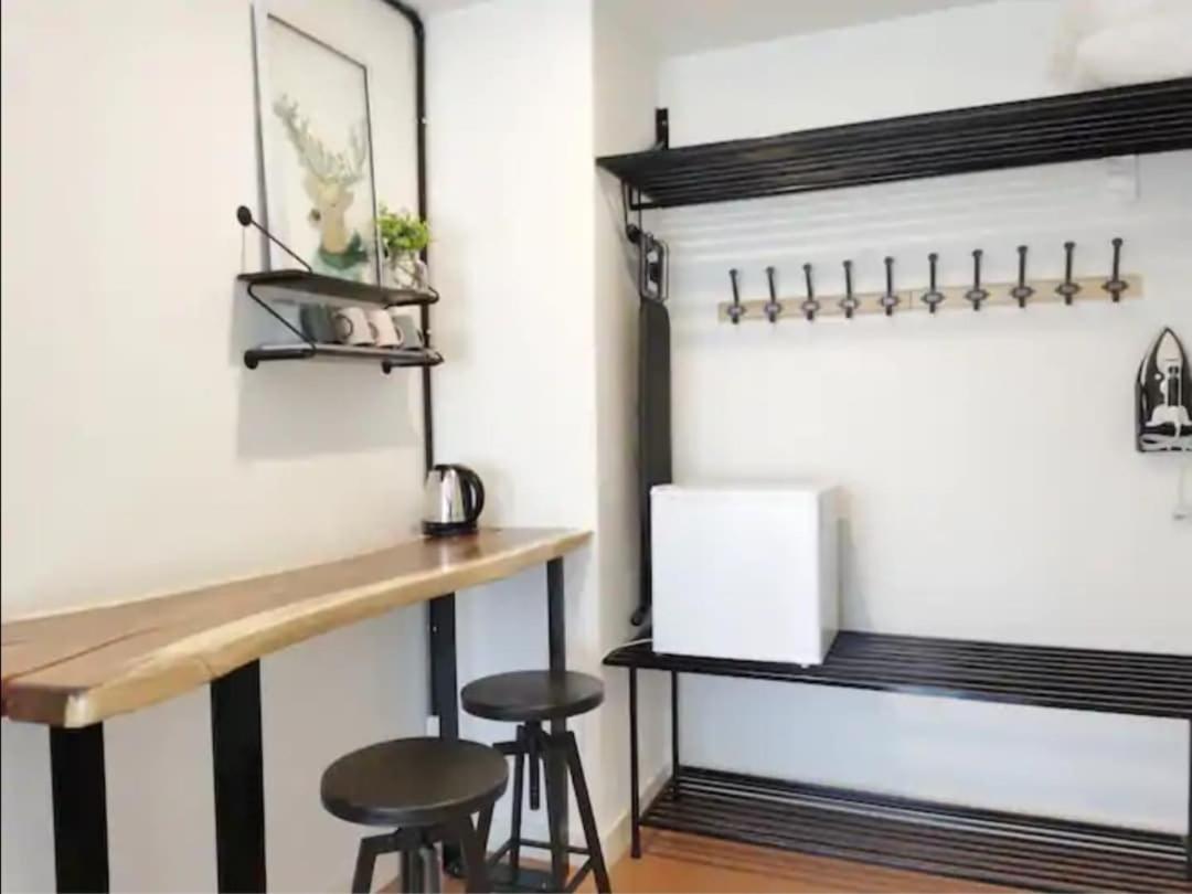 The Hub SS2 - Studio Suite Room