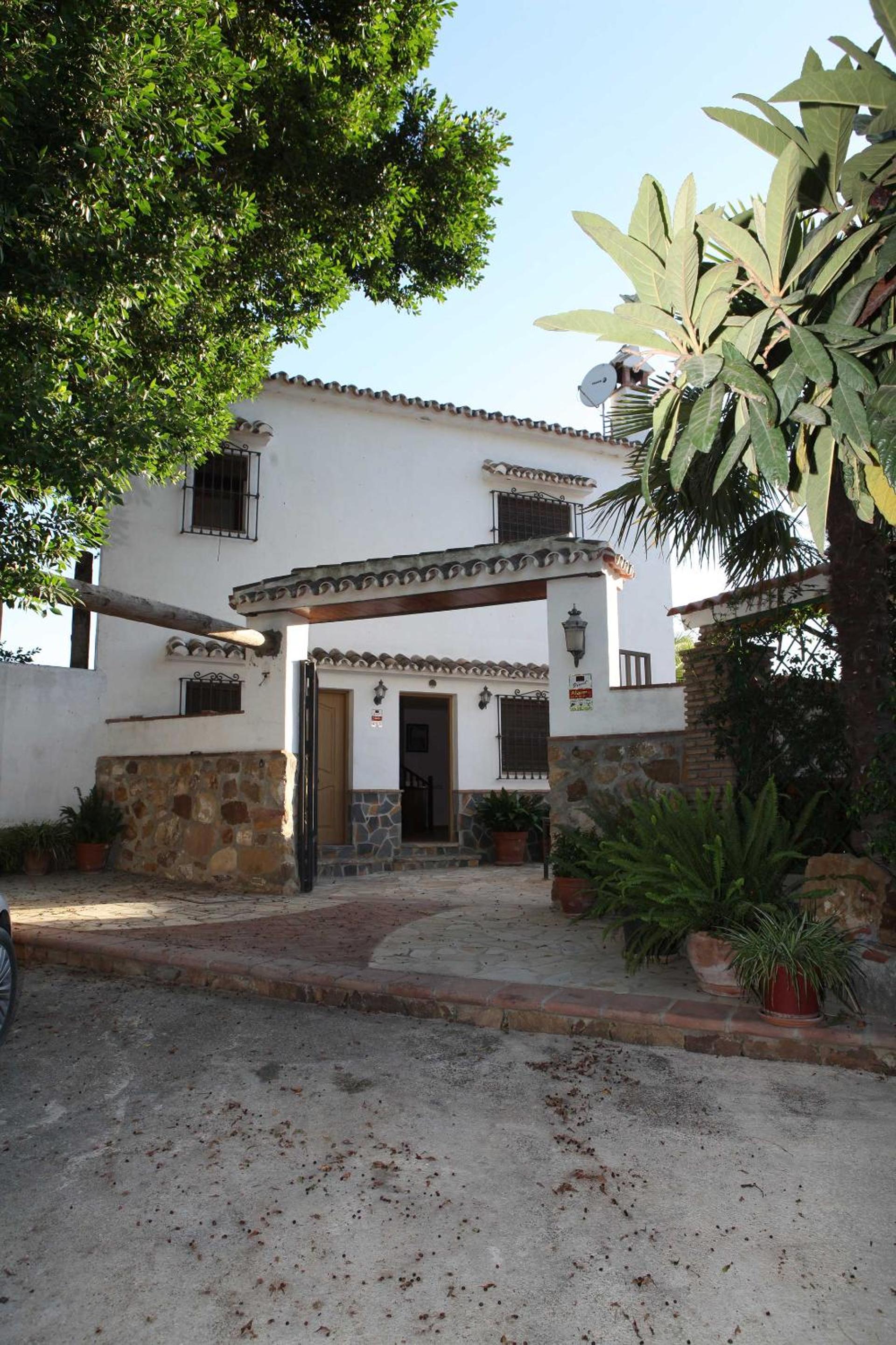 Loma Méndez Casa 3 view 2