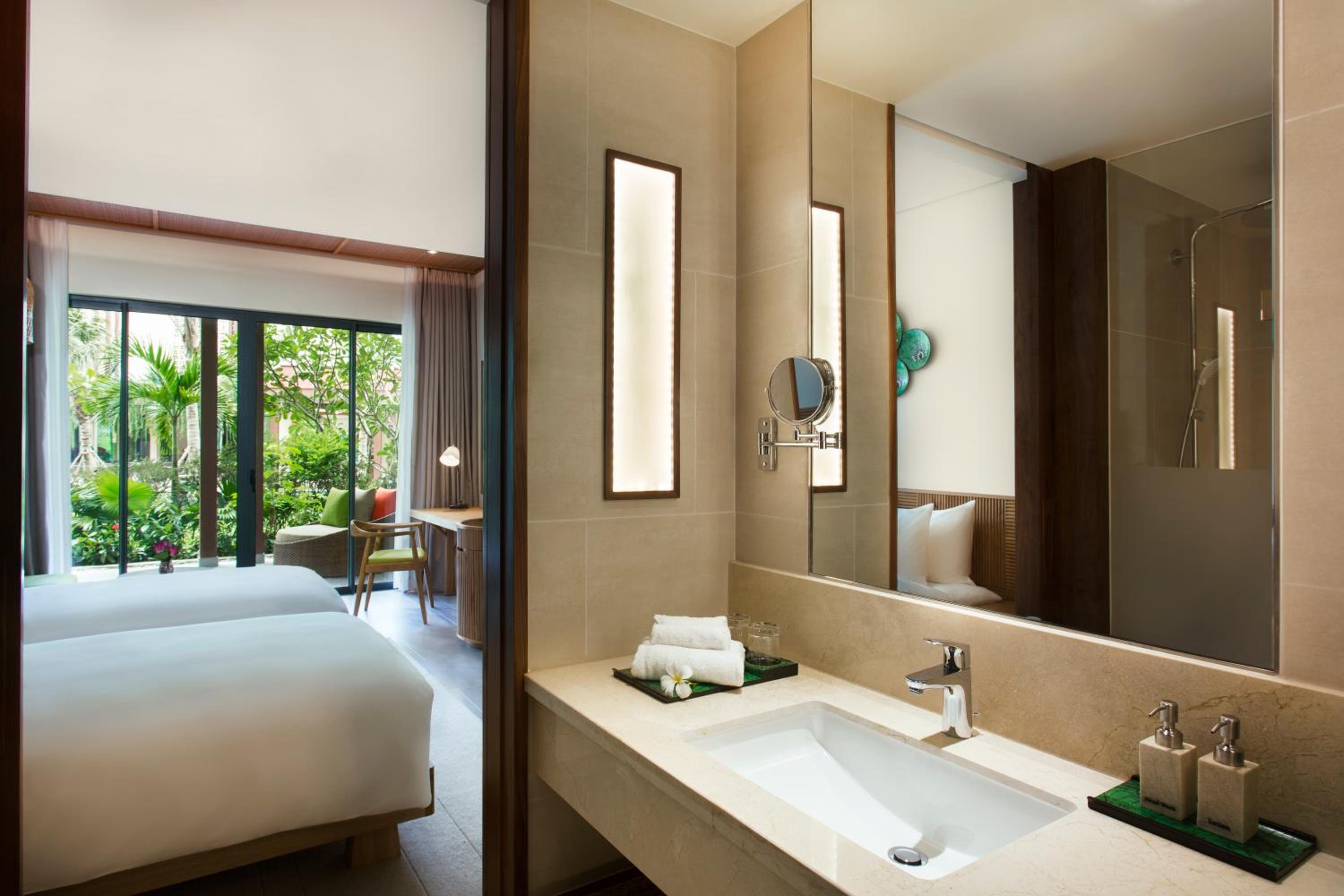 Dusit Princess Moonrise Beach Resort