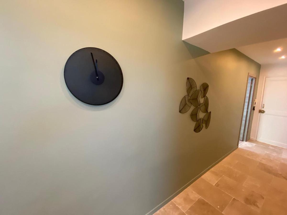Brand new 4 bedrooms 4 bathrooms Heart of Cannes photo 2