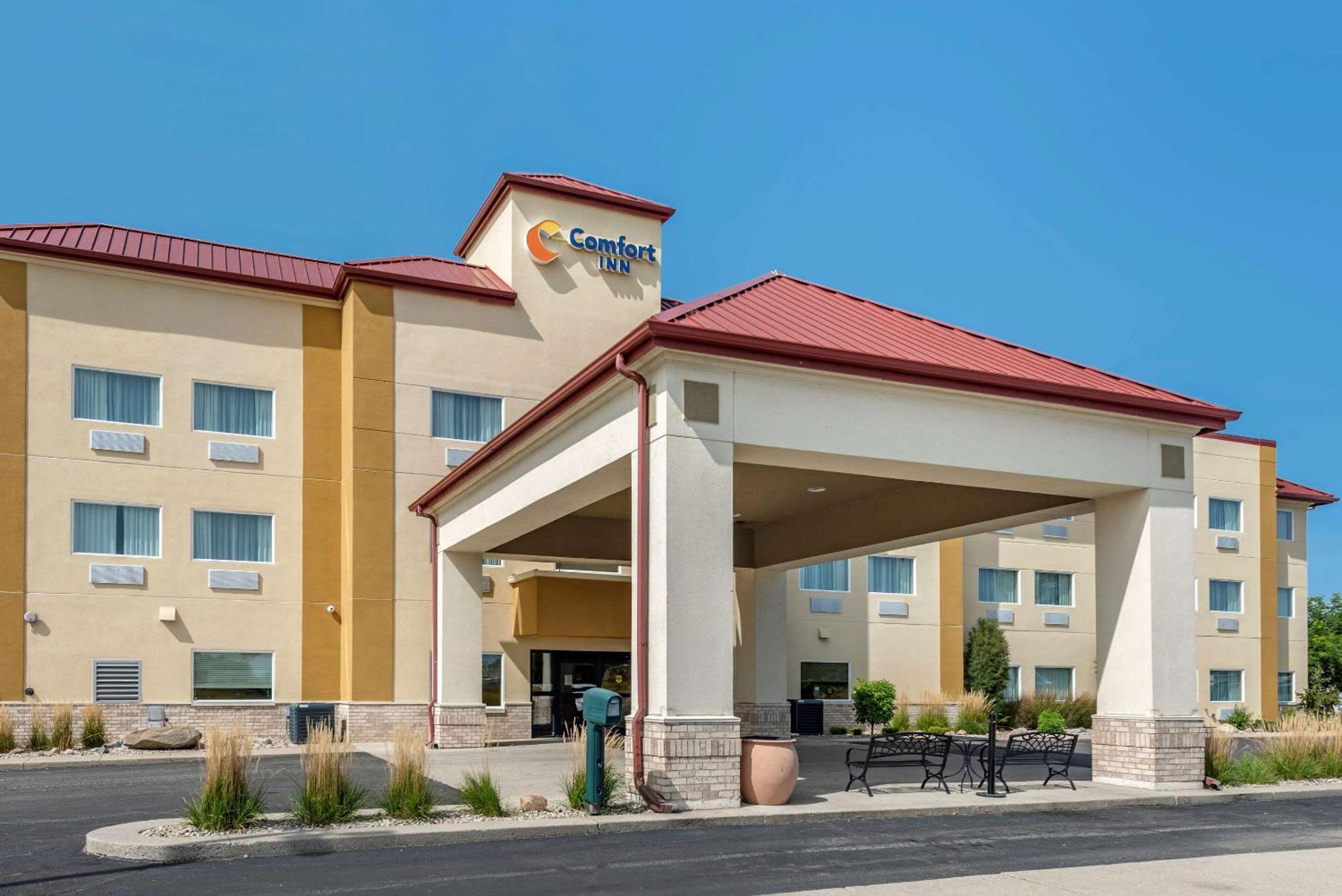 Crawfordsville Vacations - Comfort Inn - Property Image 17