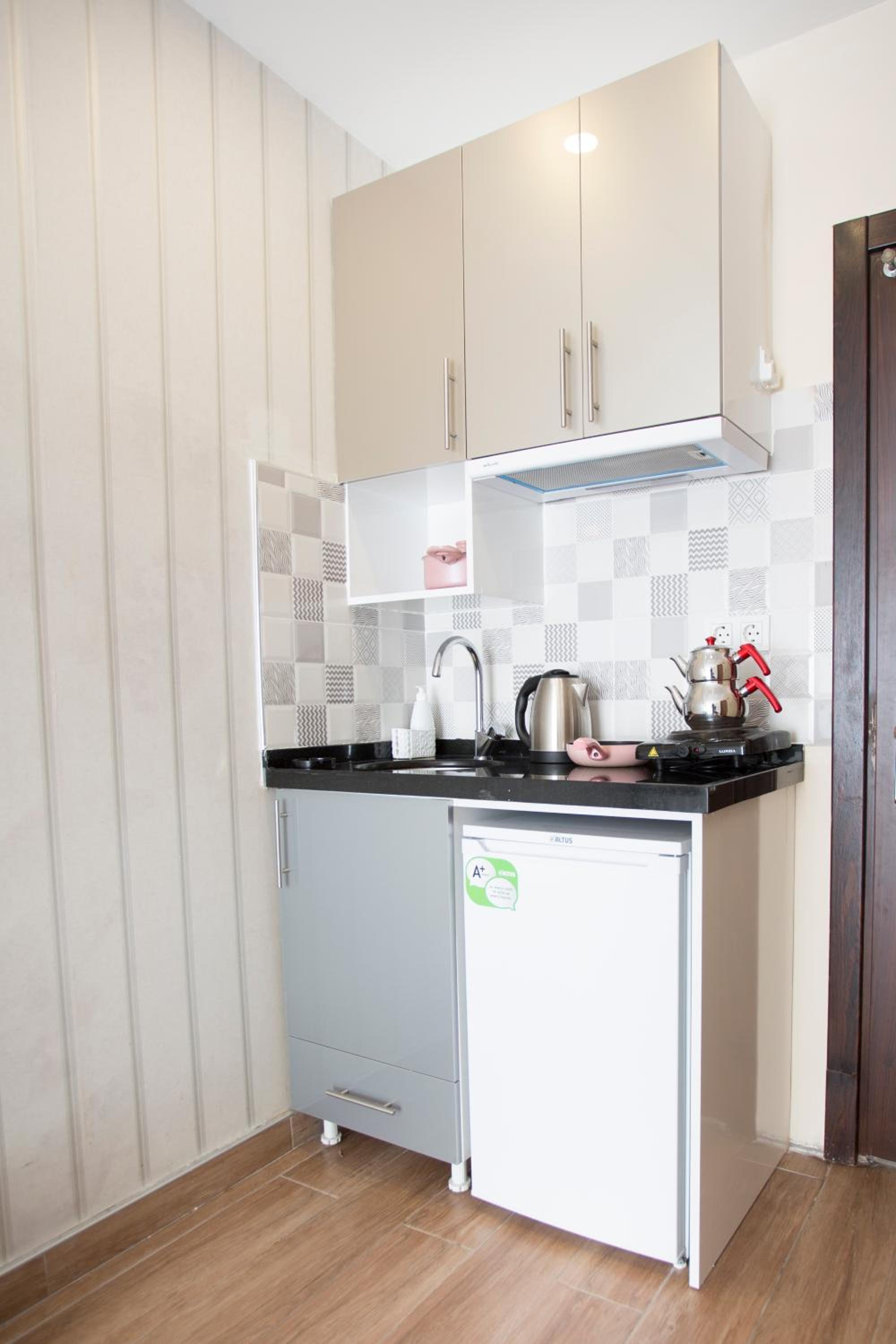 T-Square Residence - Image 7