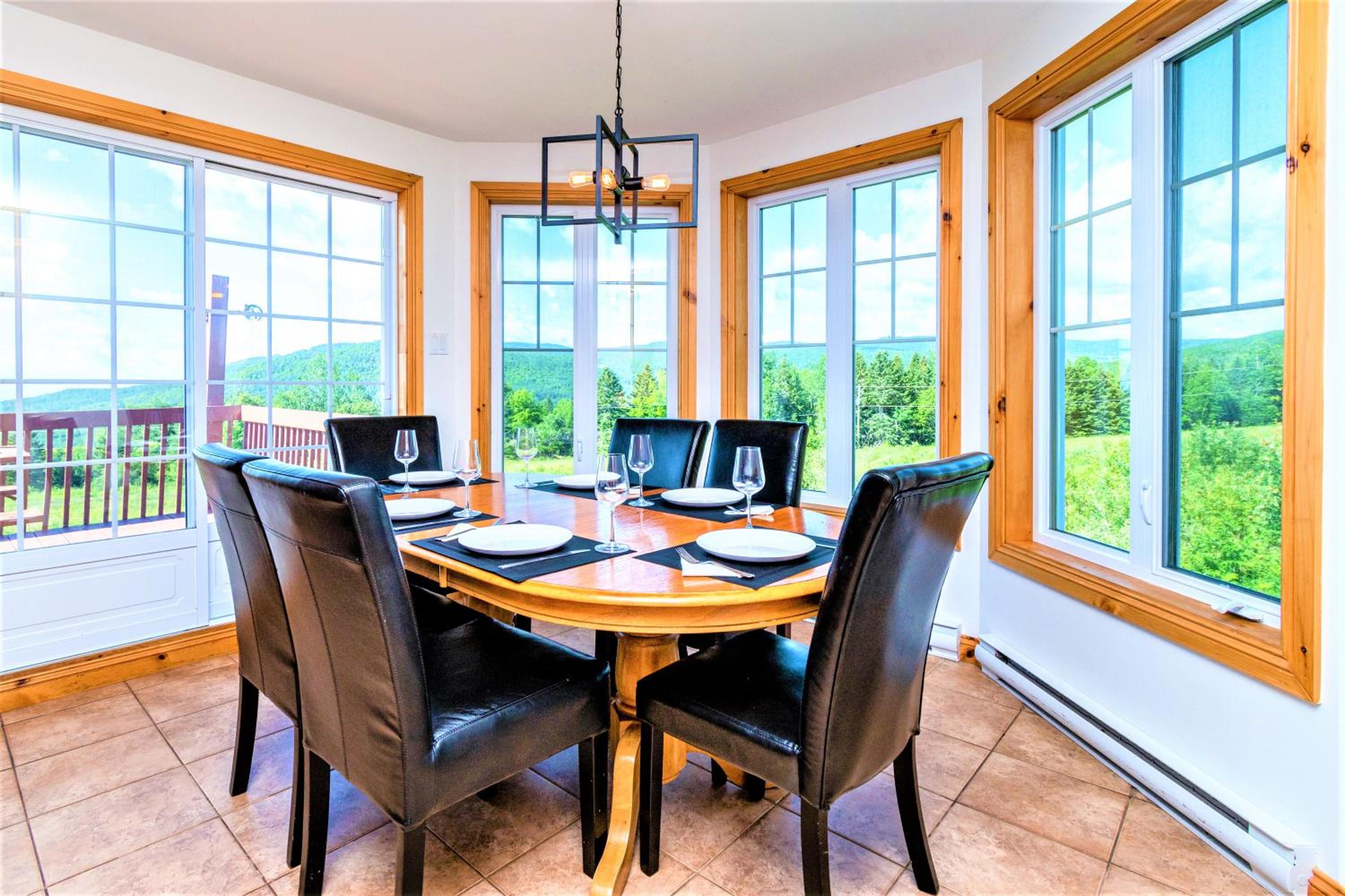 Charlevoix 4BR Cottage Hot Tub & Game Room 12