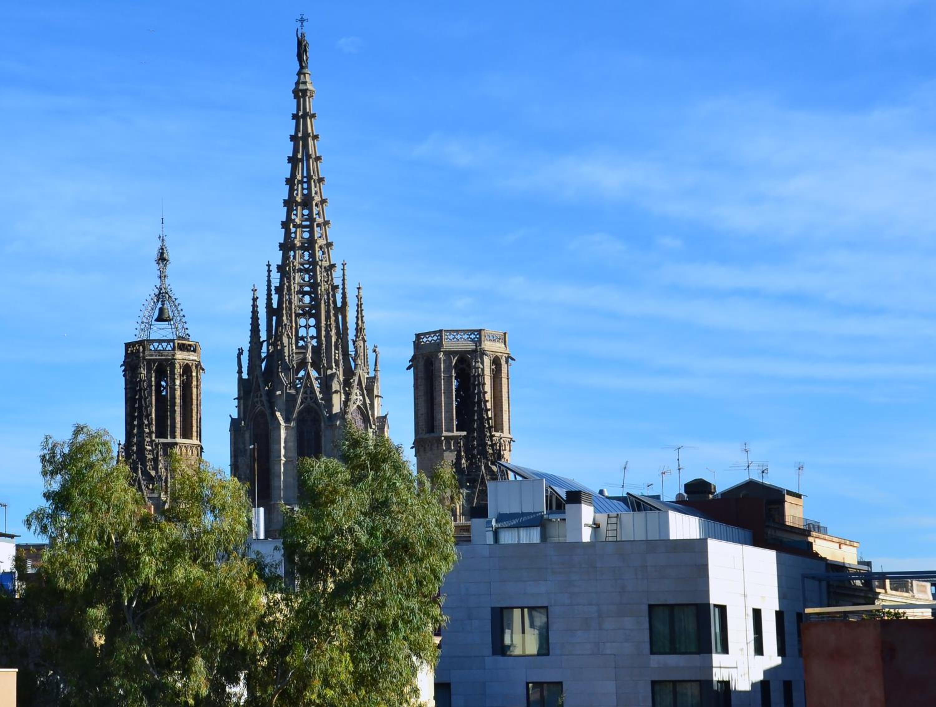 Aspasios Catedral Apartments