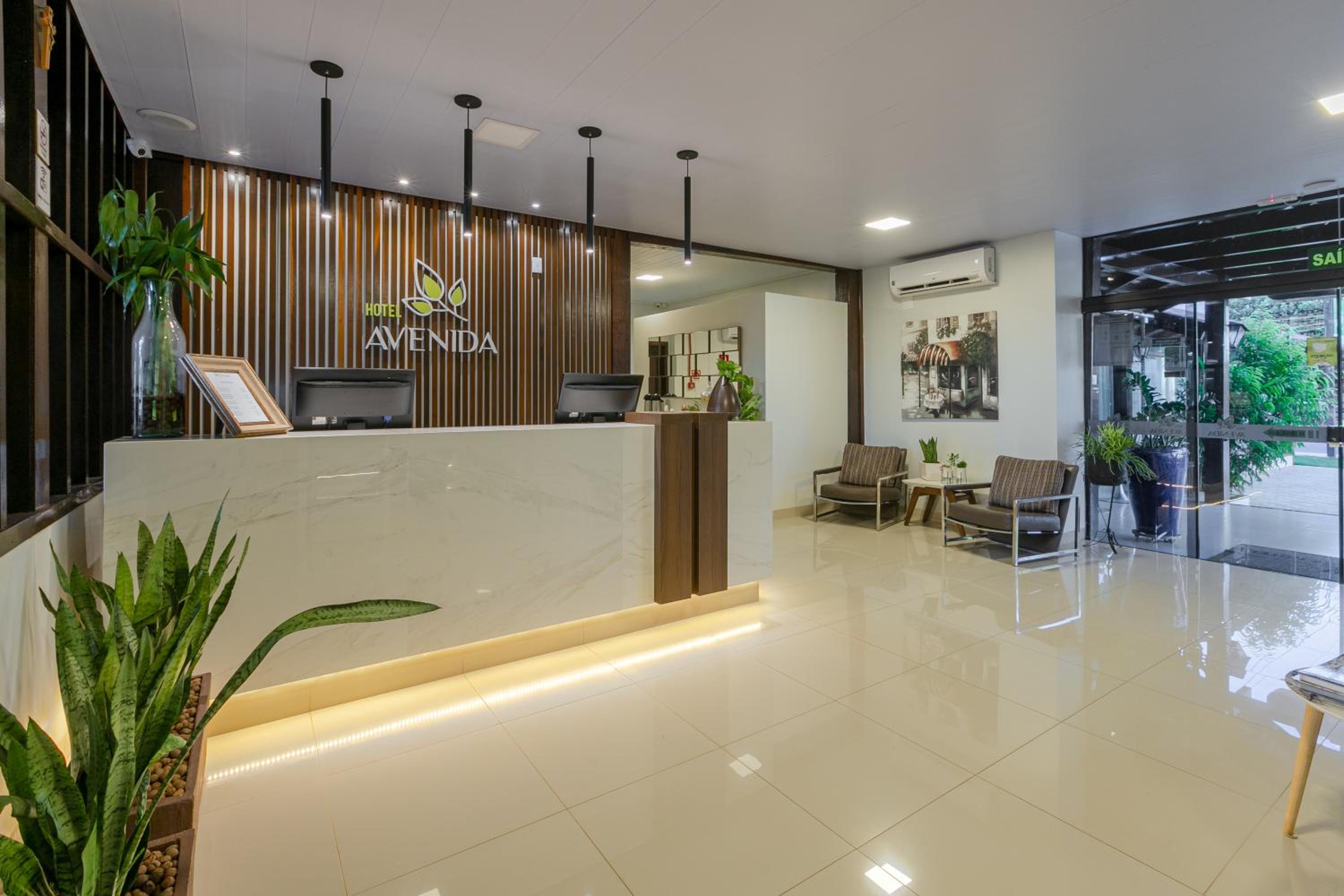 Avenida Hotel