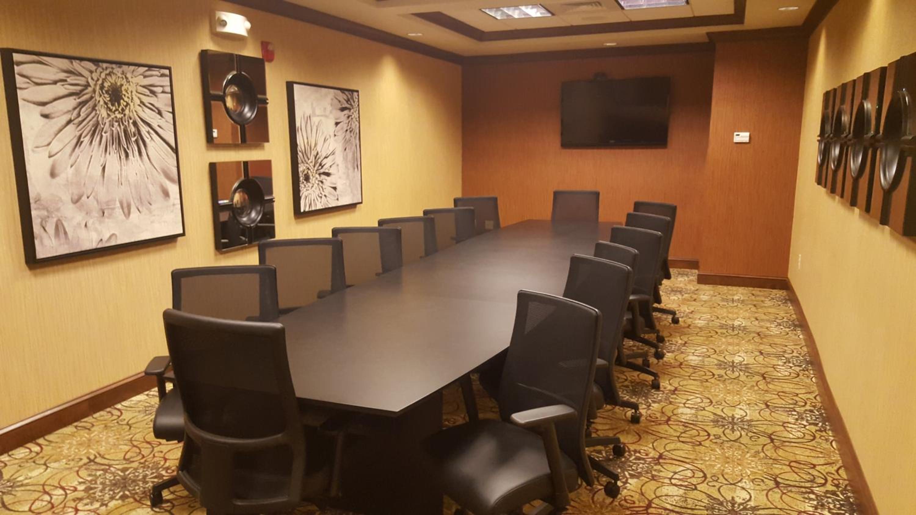 Holiday Inn Express & Suites Paducah West by IHG