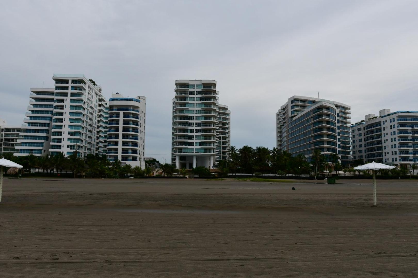 Hermoso apartamento con todas las comodidades acceso directo a la playa ubicado en el edificio Morros Epic