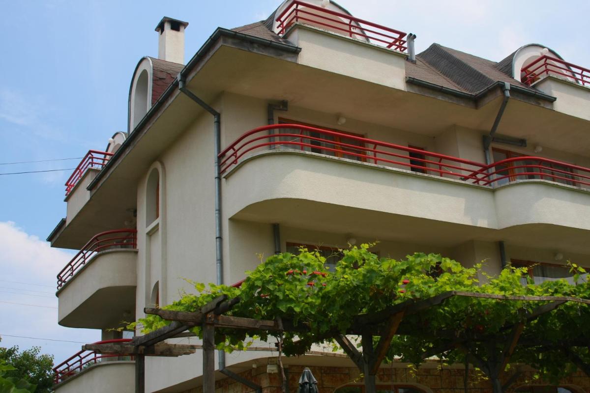 Victoria Sinemorets Guest House