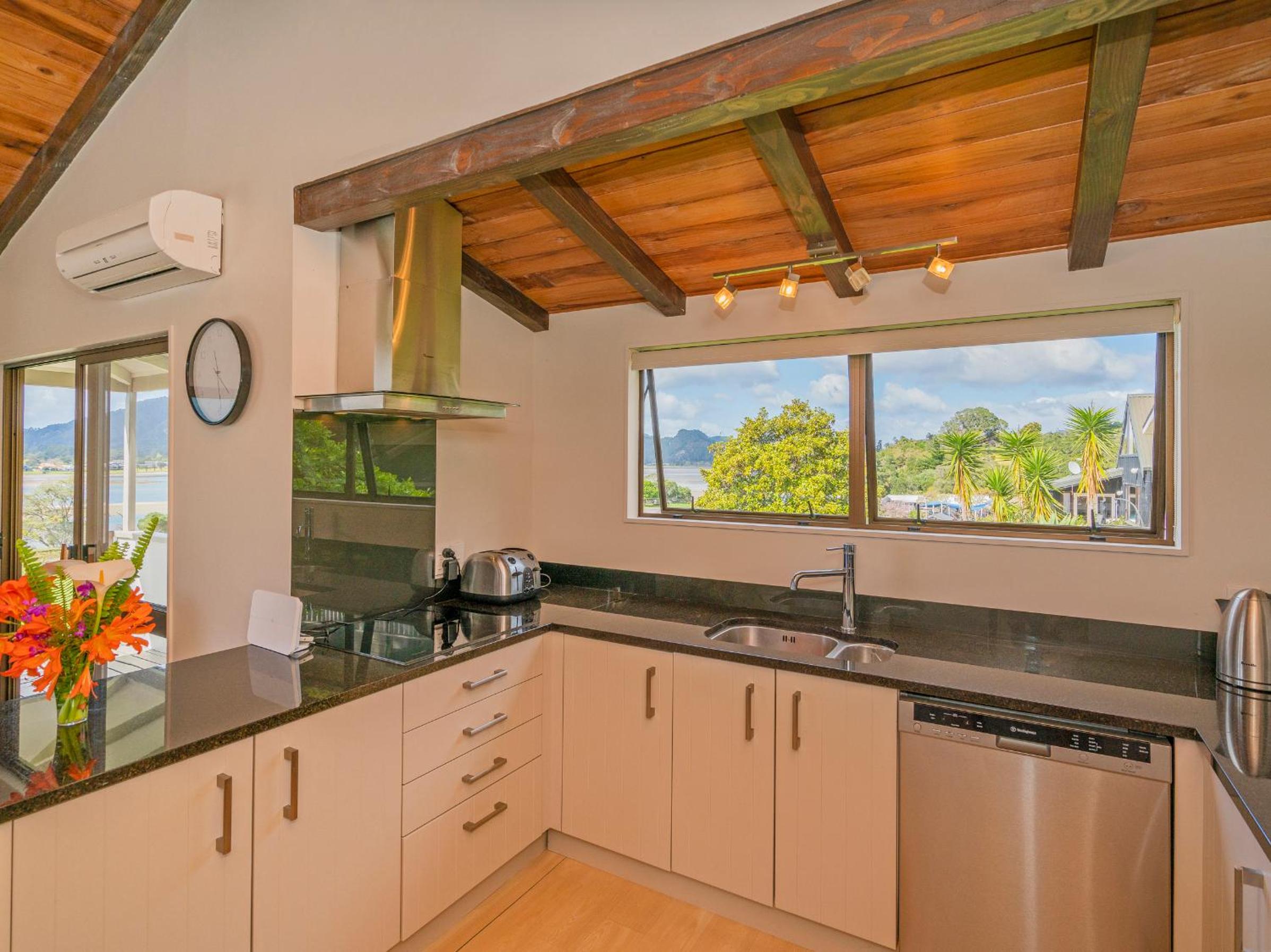 Tairua Harbour Views - Tairua Holiday Home view 3