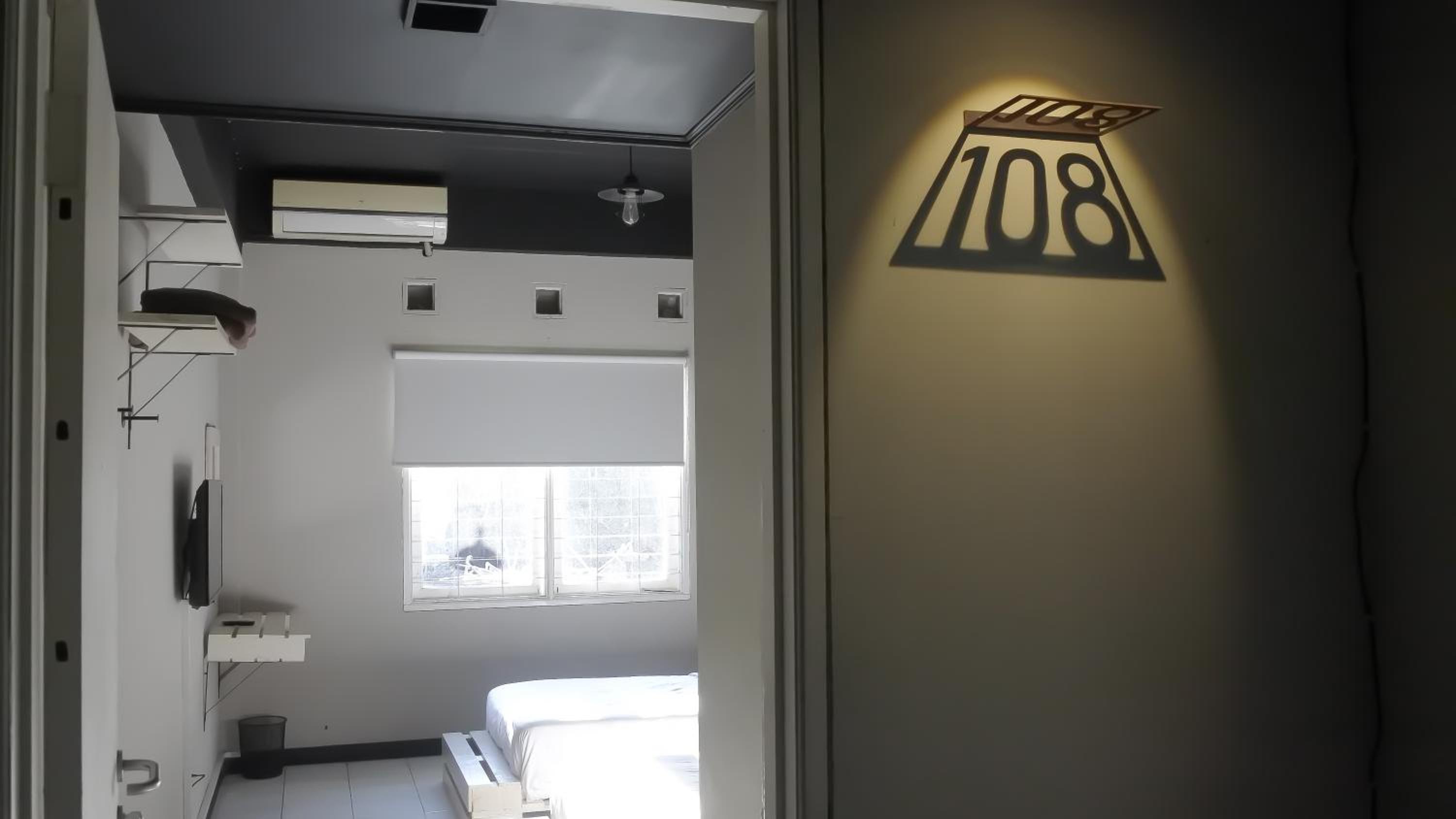 RedDoorz near Exit Toll Pasteur 5 view 5