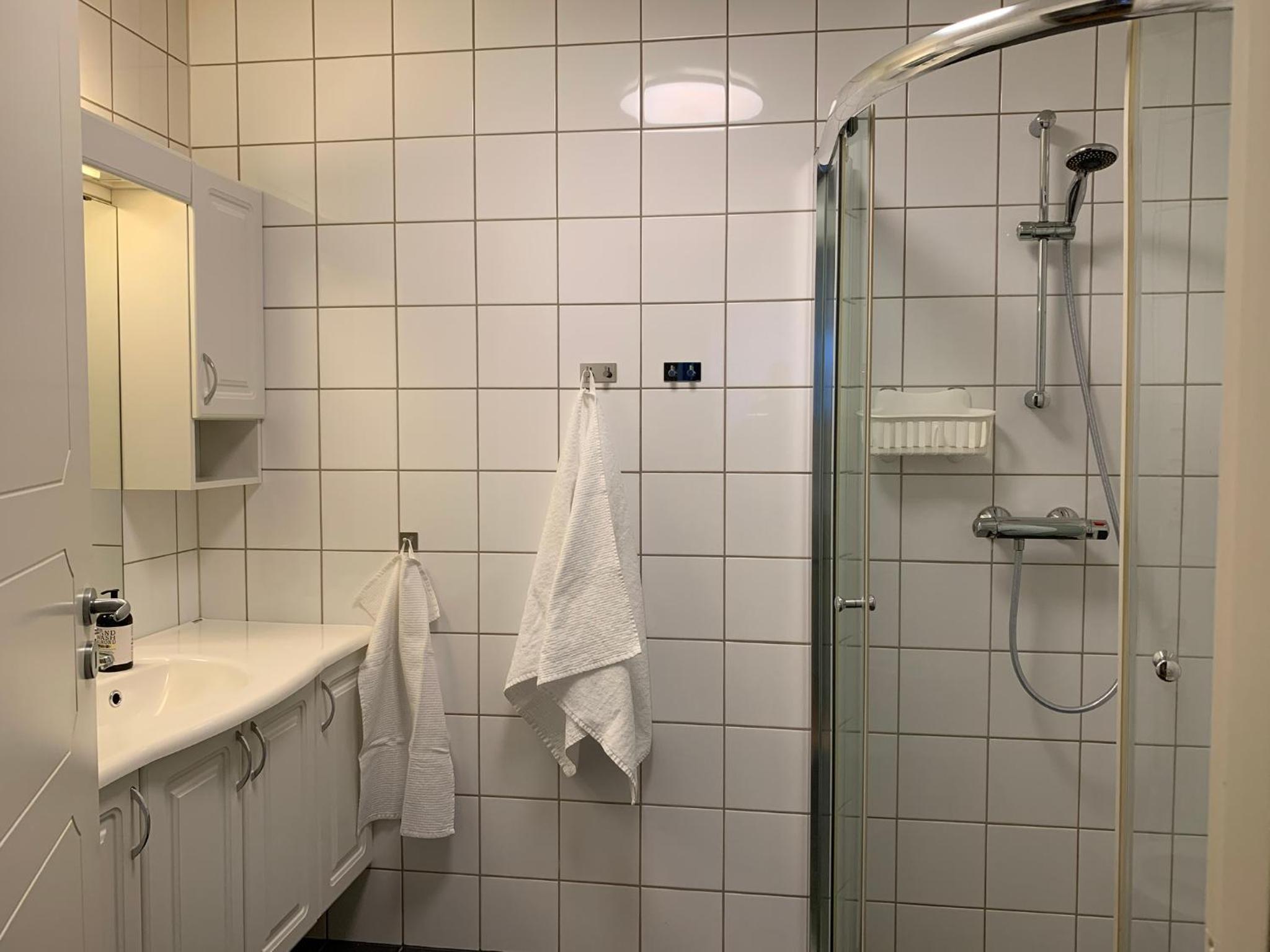 Modern apartment in the Harbour of Jørpeland view 4