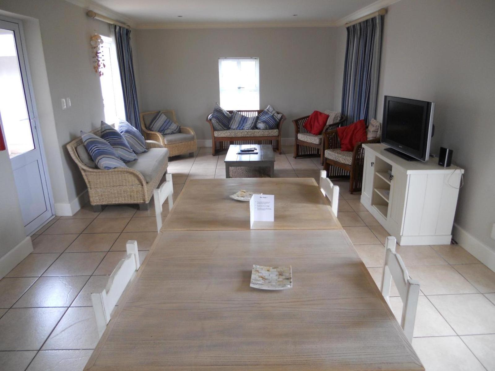 Blue Bay Lodge