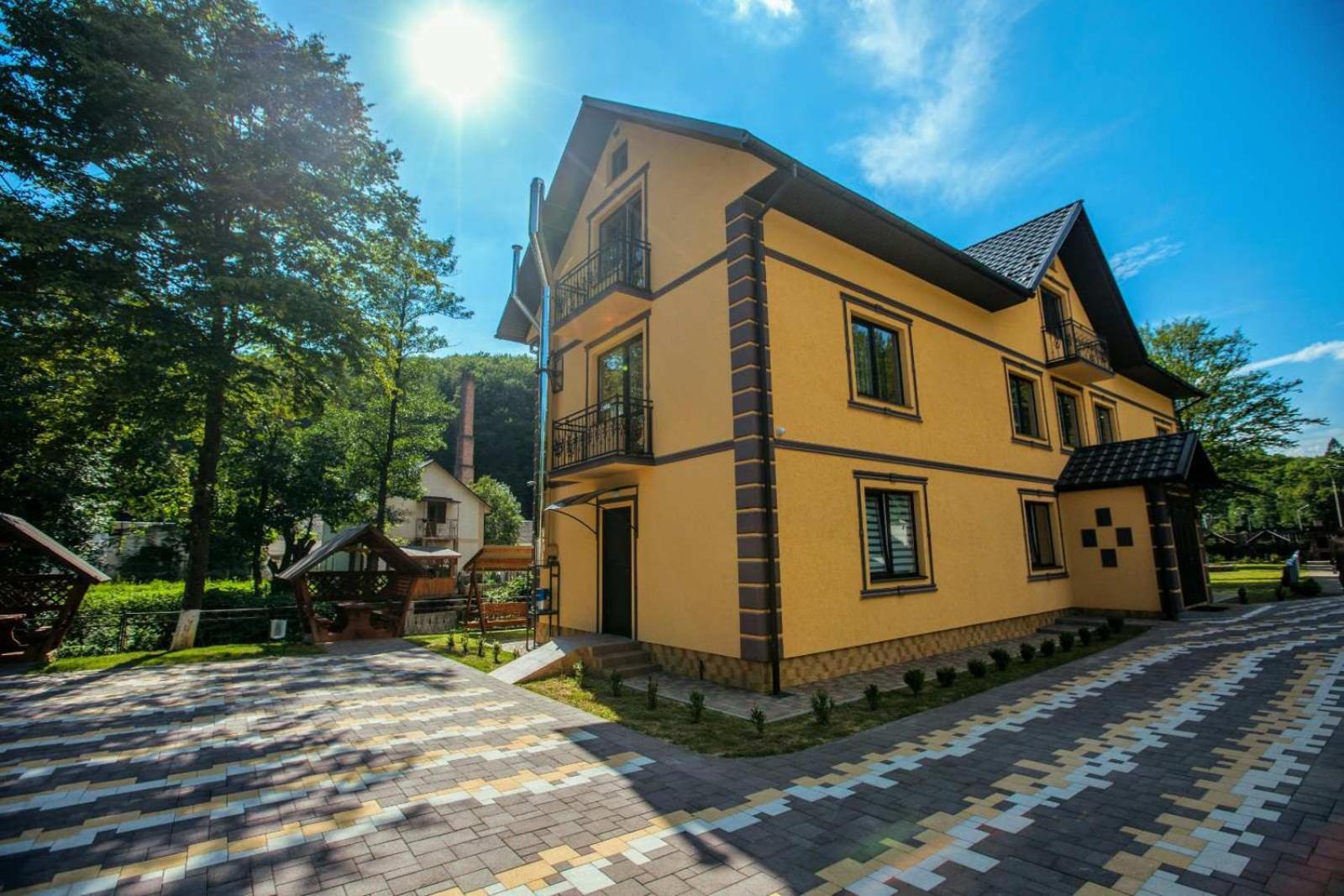 Apartments in Polyana view 4