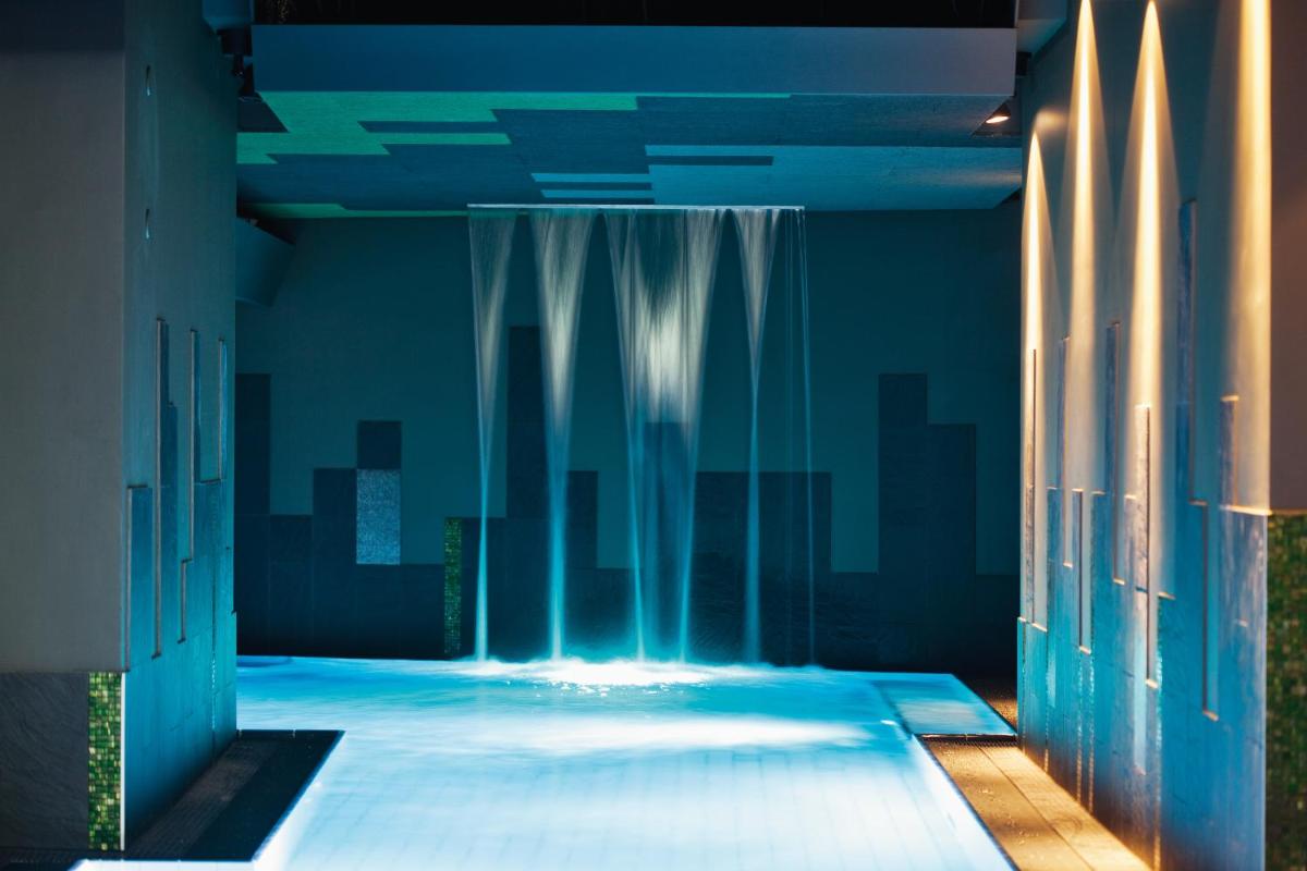 Vienna City and SPA - Modern Apartments next to Therme Wien & 15 Minutes to the City Center