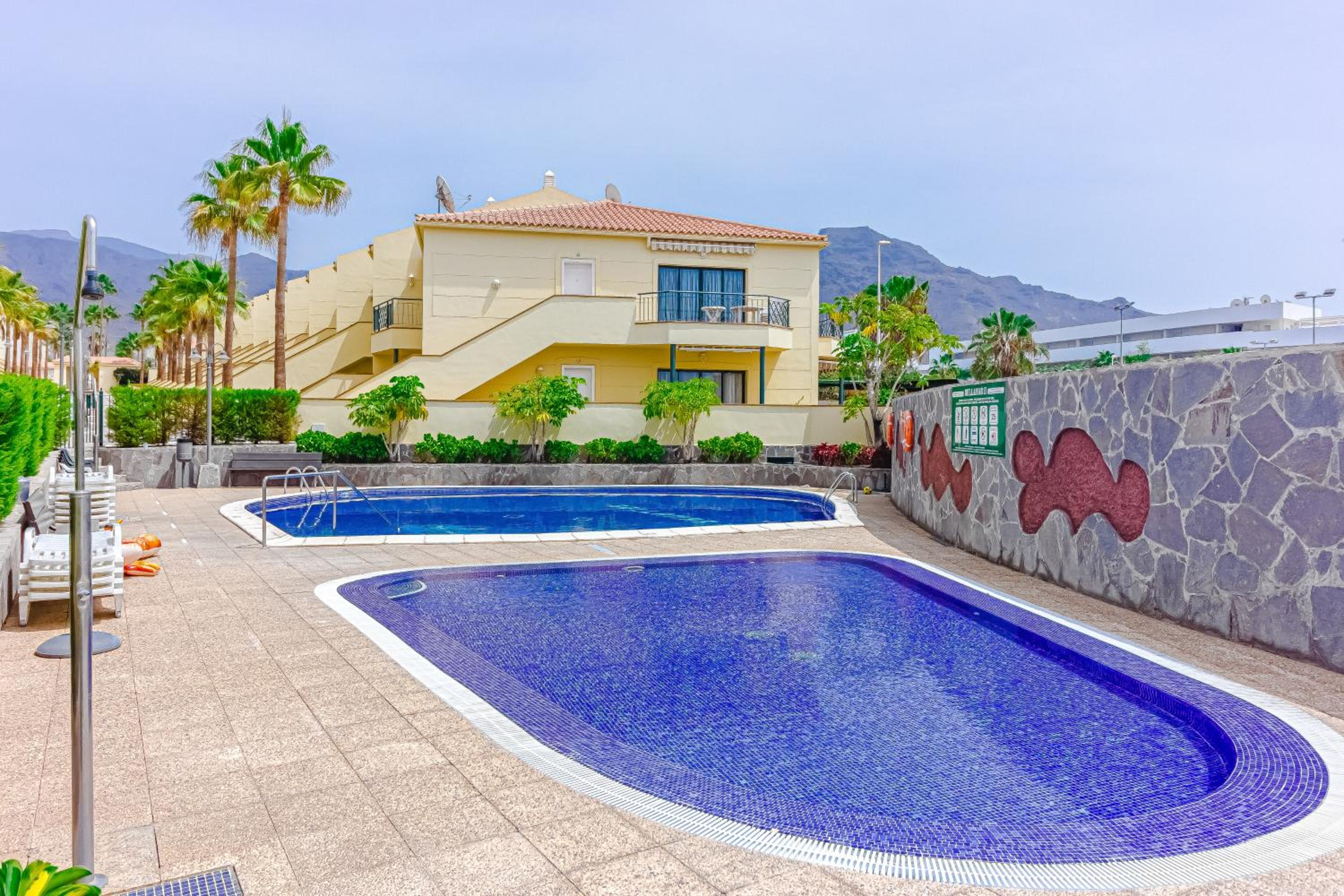 Cozy apartment in El Duque by AltamarHomes