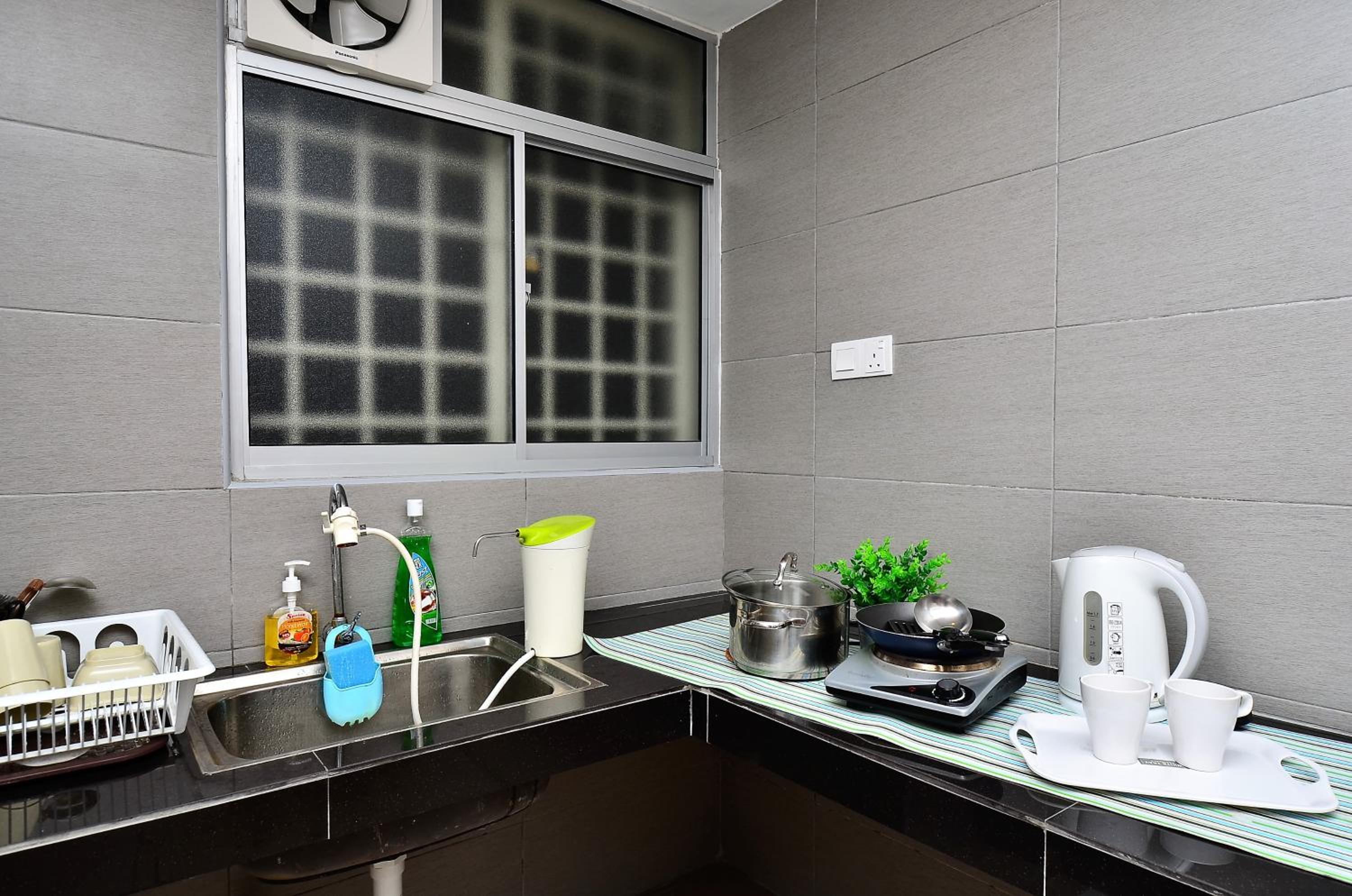 Menjalara Kepong ShareHouse Room Only