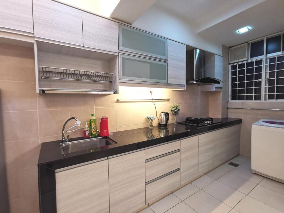 Menjalara Kepong Desapark & MITEC 中文房东- B16