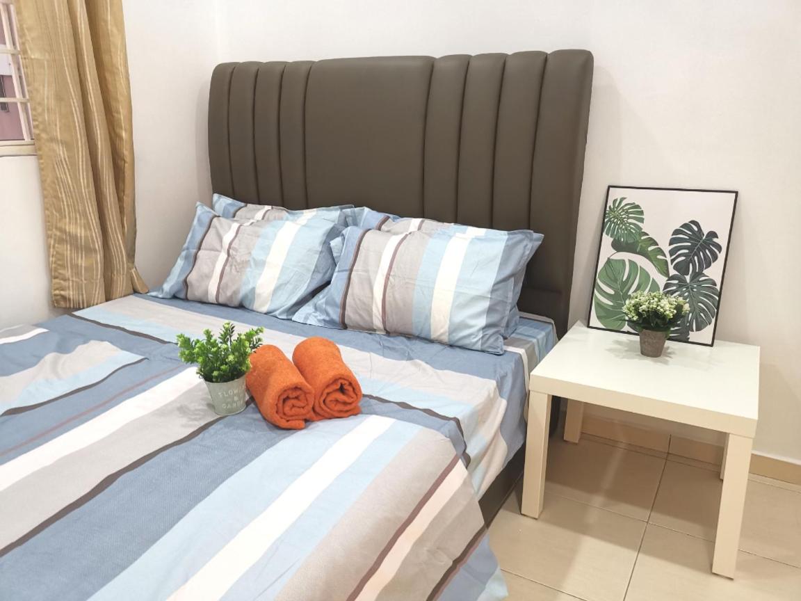 Menjalara Kepong Desapark & MITEC 中文房东- B16