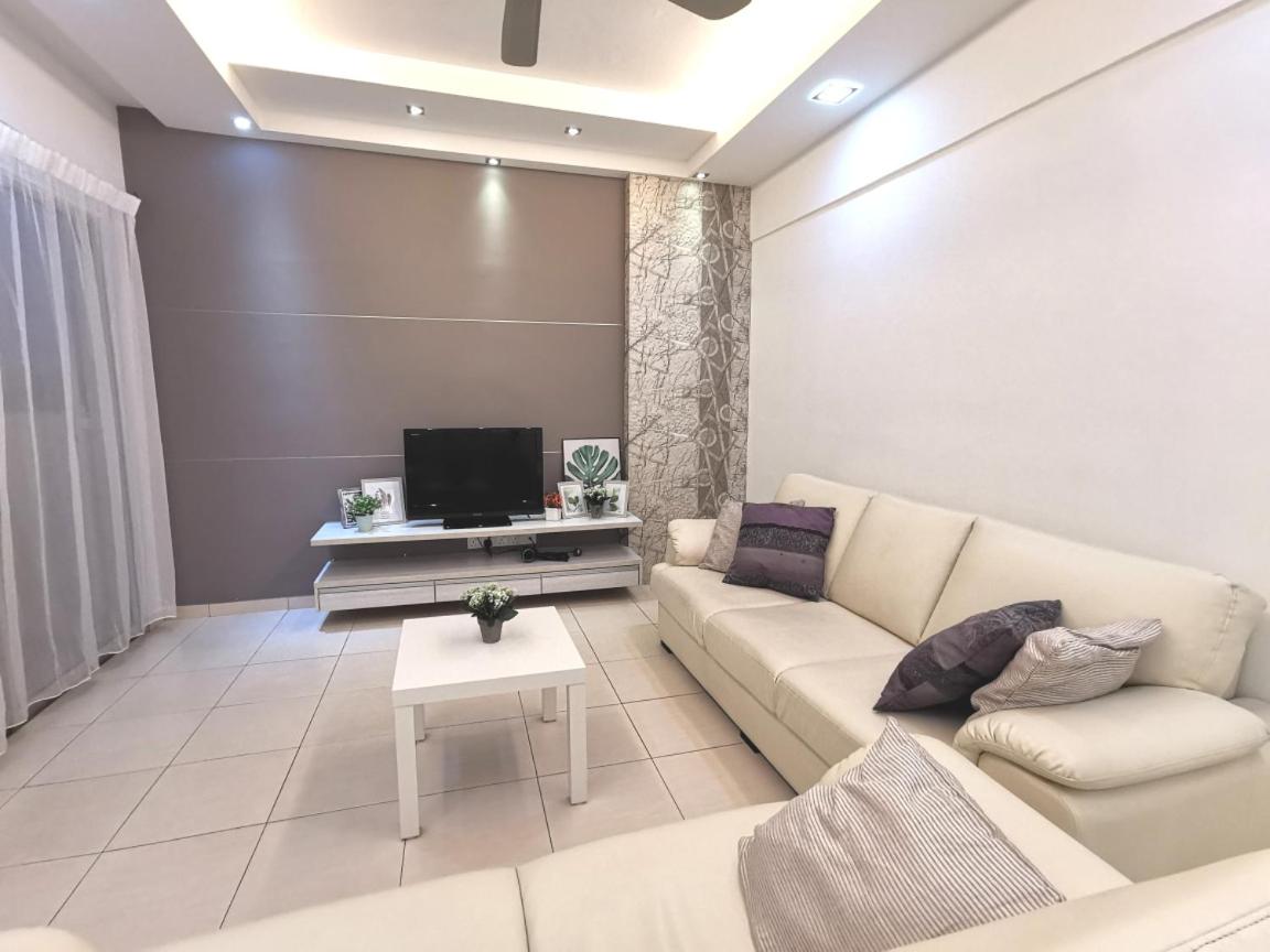 Menjalara Kepong Desapark & MITEC 中文房东- B16