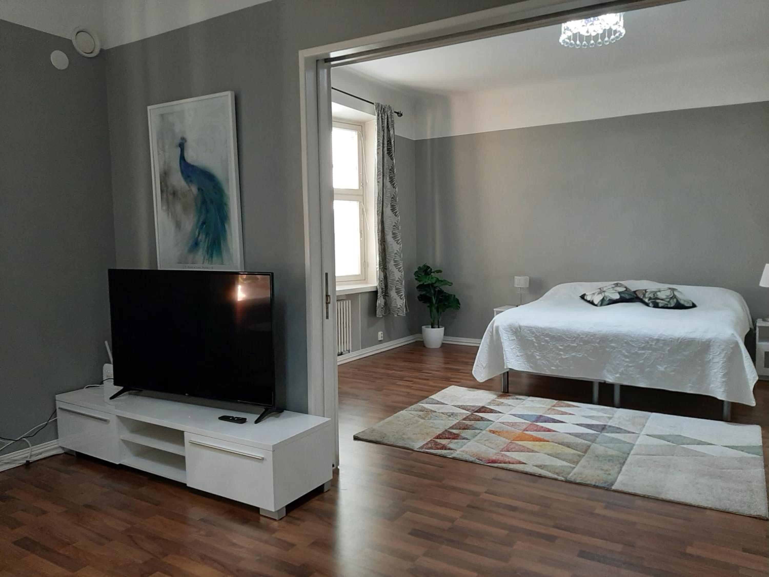 Go Happy Home Vilhonkatu 9. Stylish home in the heart of the city centrer view 3