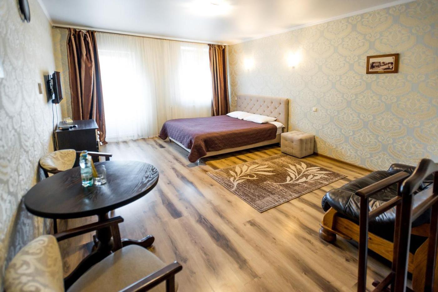 Guest House Shale