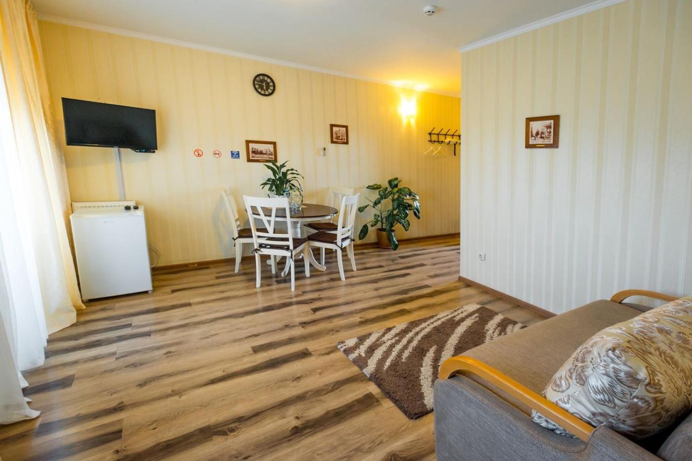 Guest House Shale